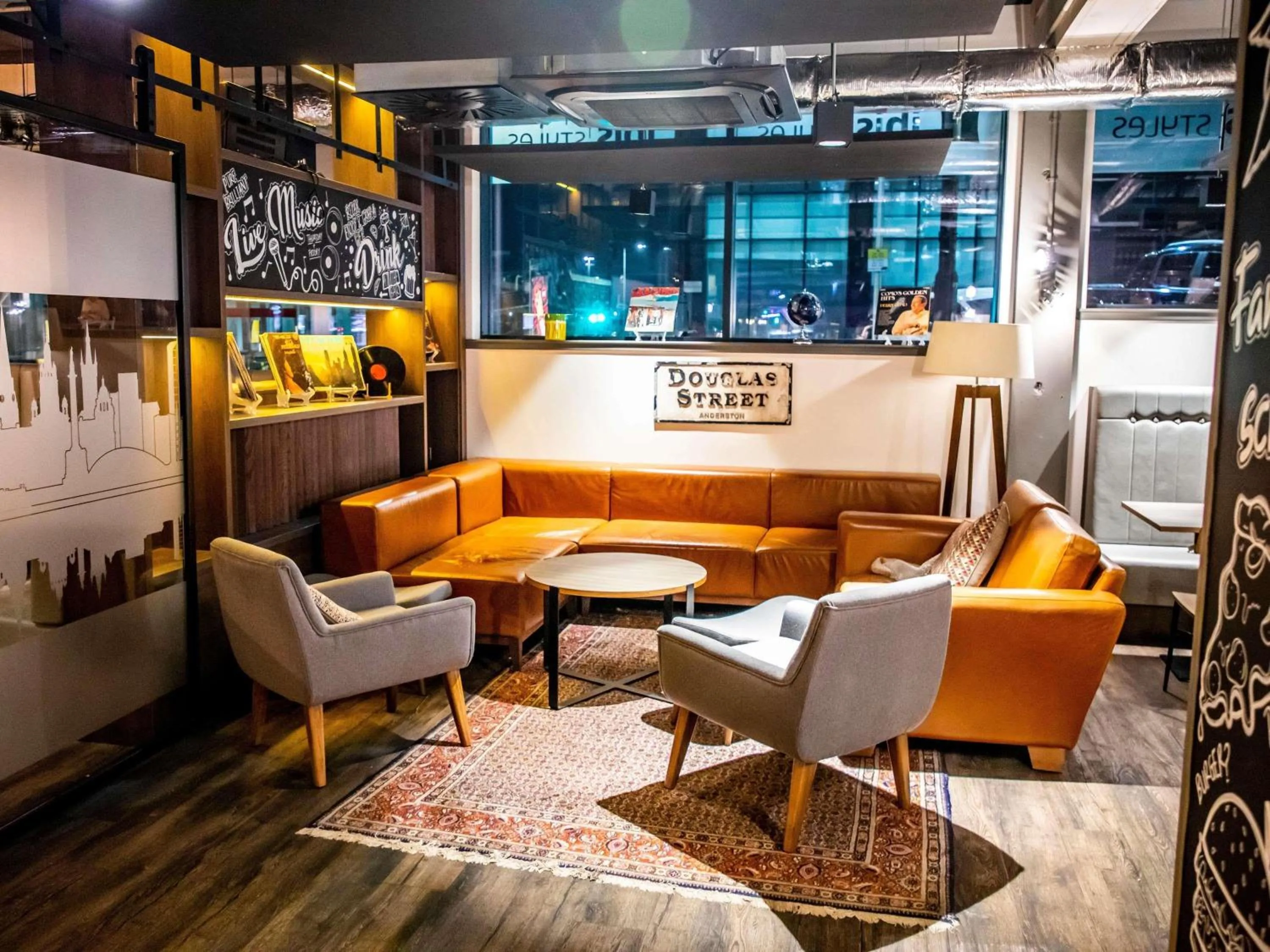 Property building in ibis Styles Glasgow Central