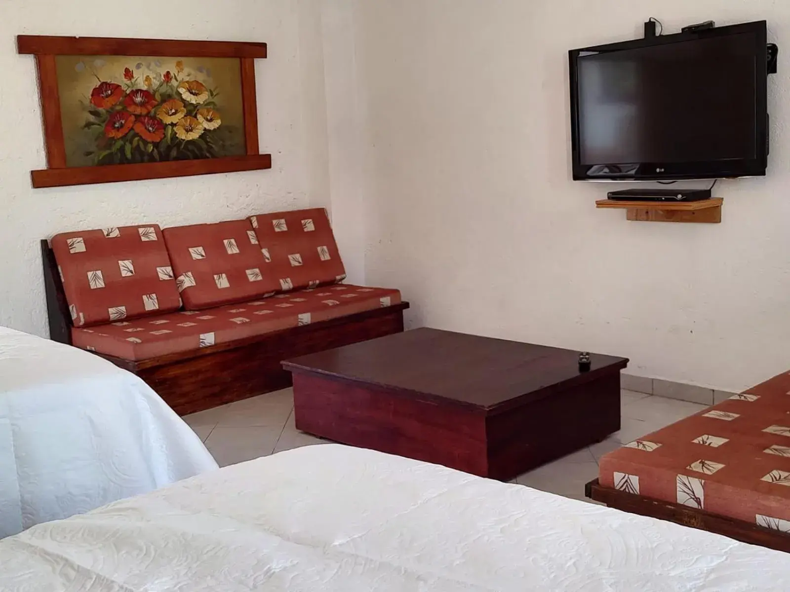 Family Suite in Hotel Alcatraces Family Suite in Hotel Alcatraces