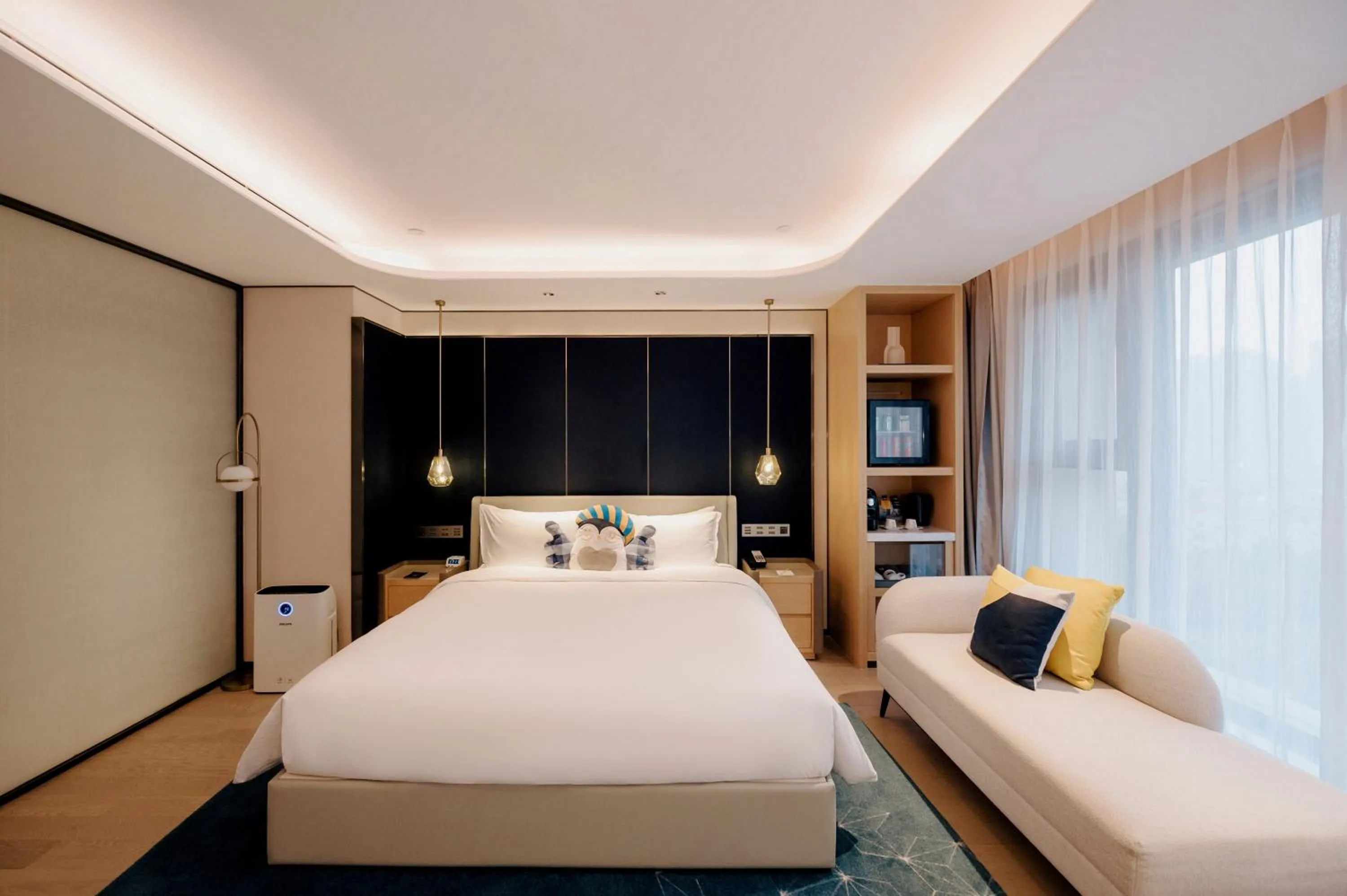 Photo of the whole room, Bed in voco Xian ETDZ by IHG