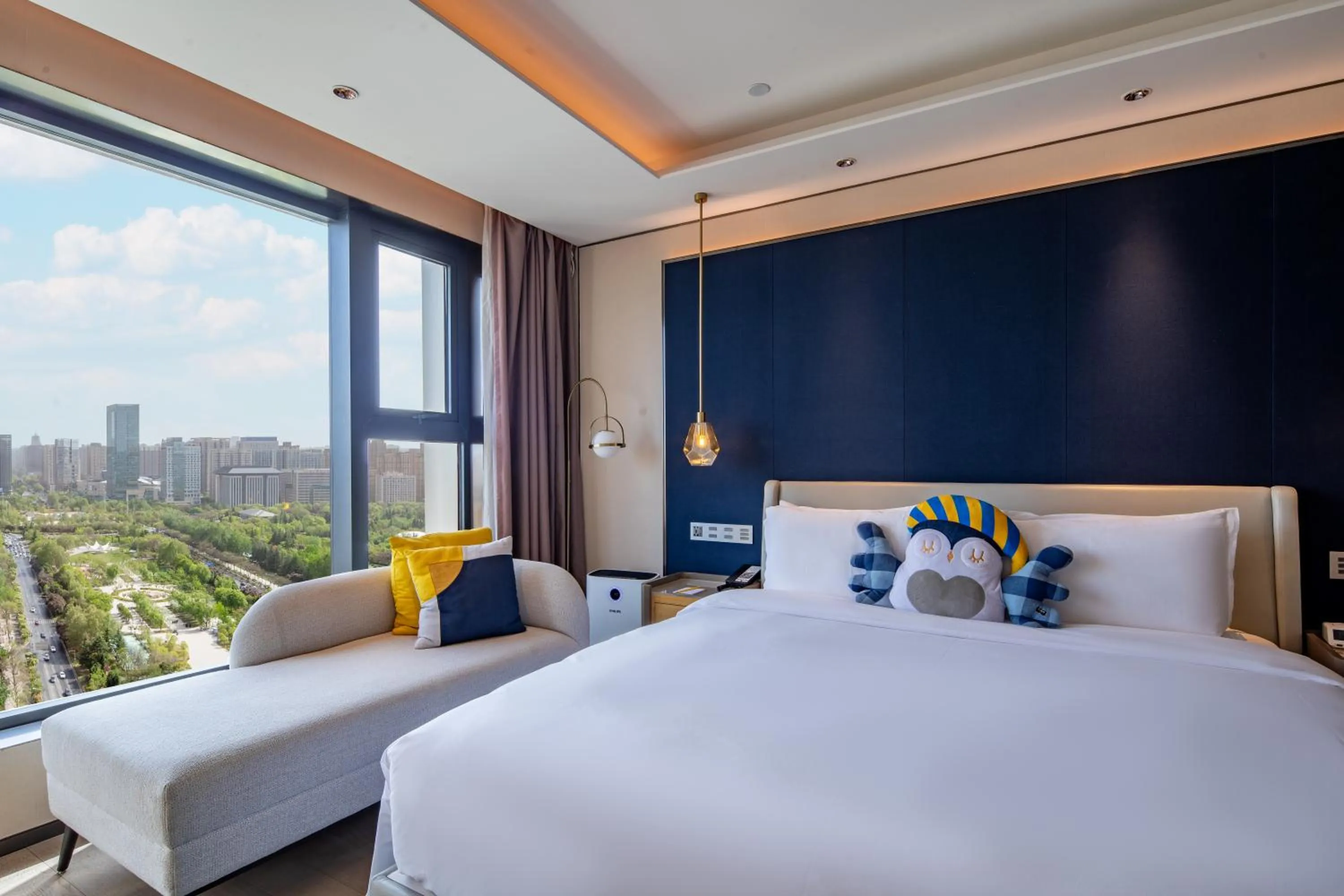 View (from property/room), Bed in voco Xian ETDZ by IHG