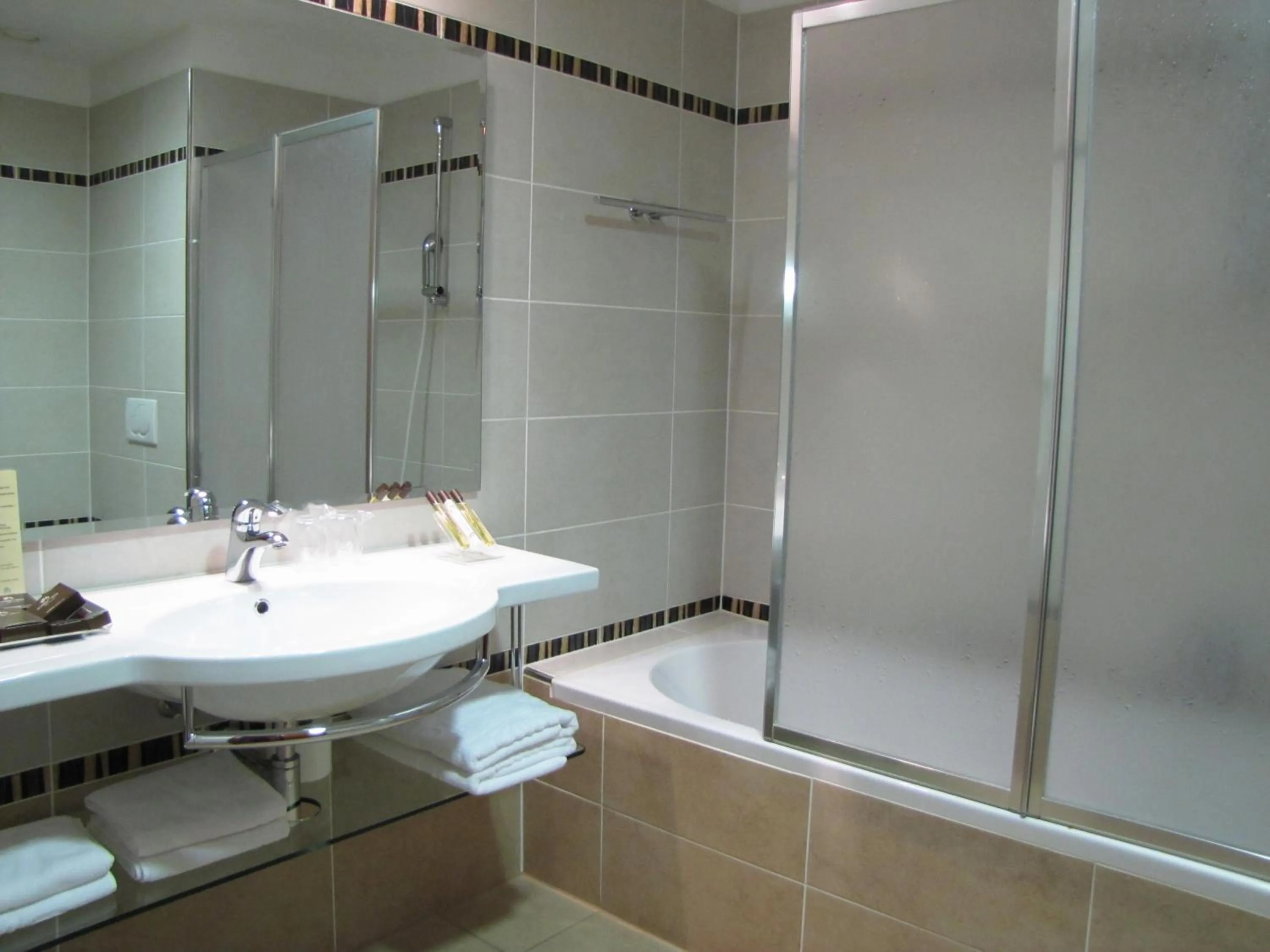 Bathroom in Perla, Resort & Entertainment