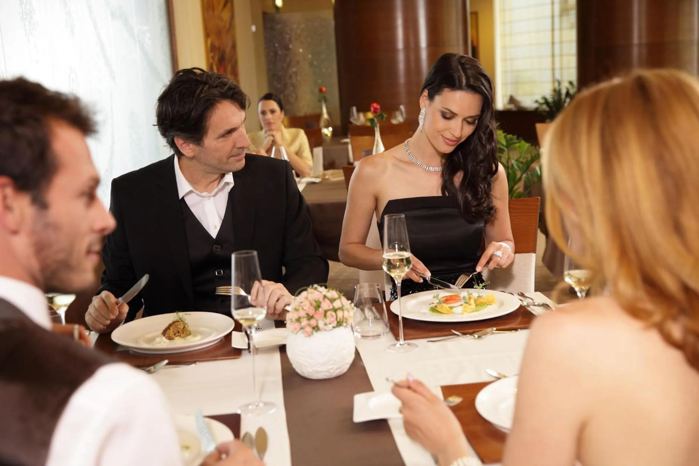 Lunch in Perla, Resort & Entertainment