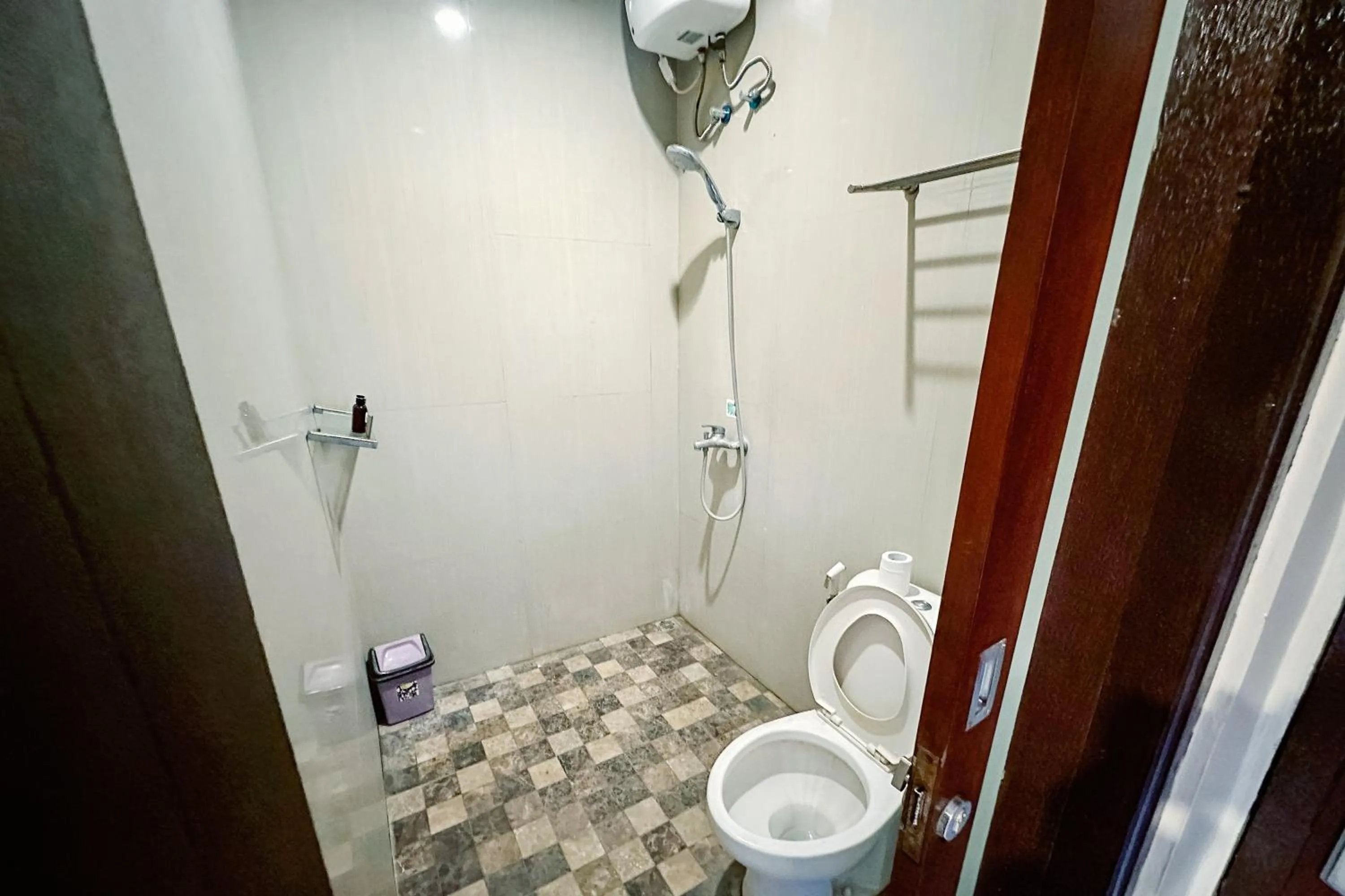Toilet in Lembayung Sari Homestay