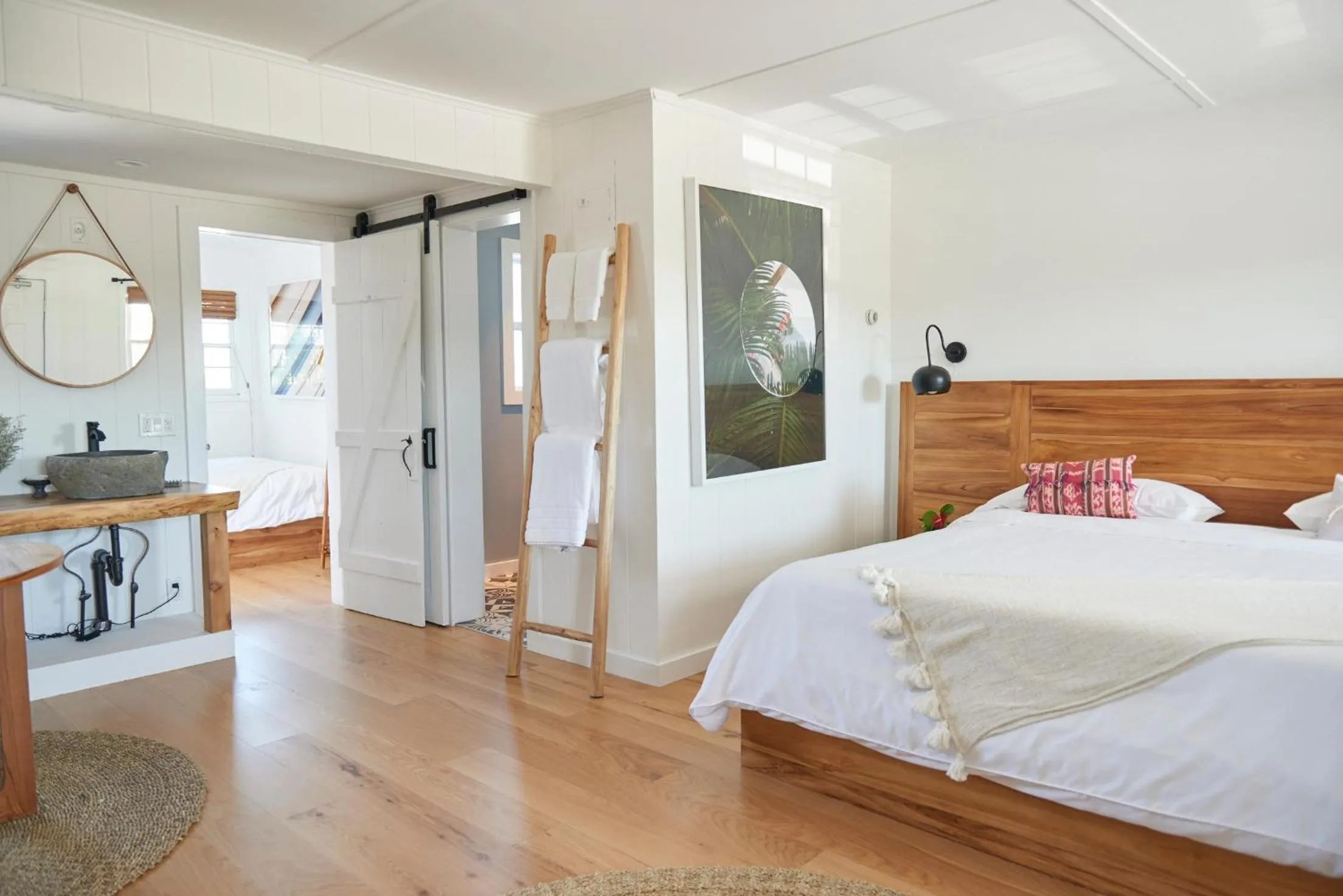 Photo of the whole room, Bed in Hero Beach Club