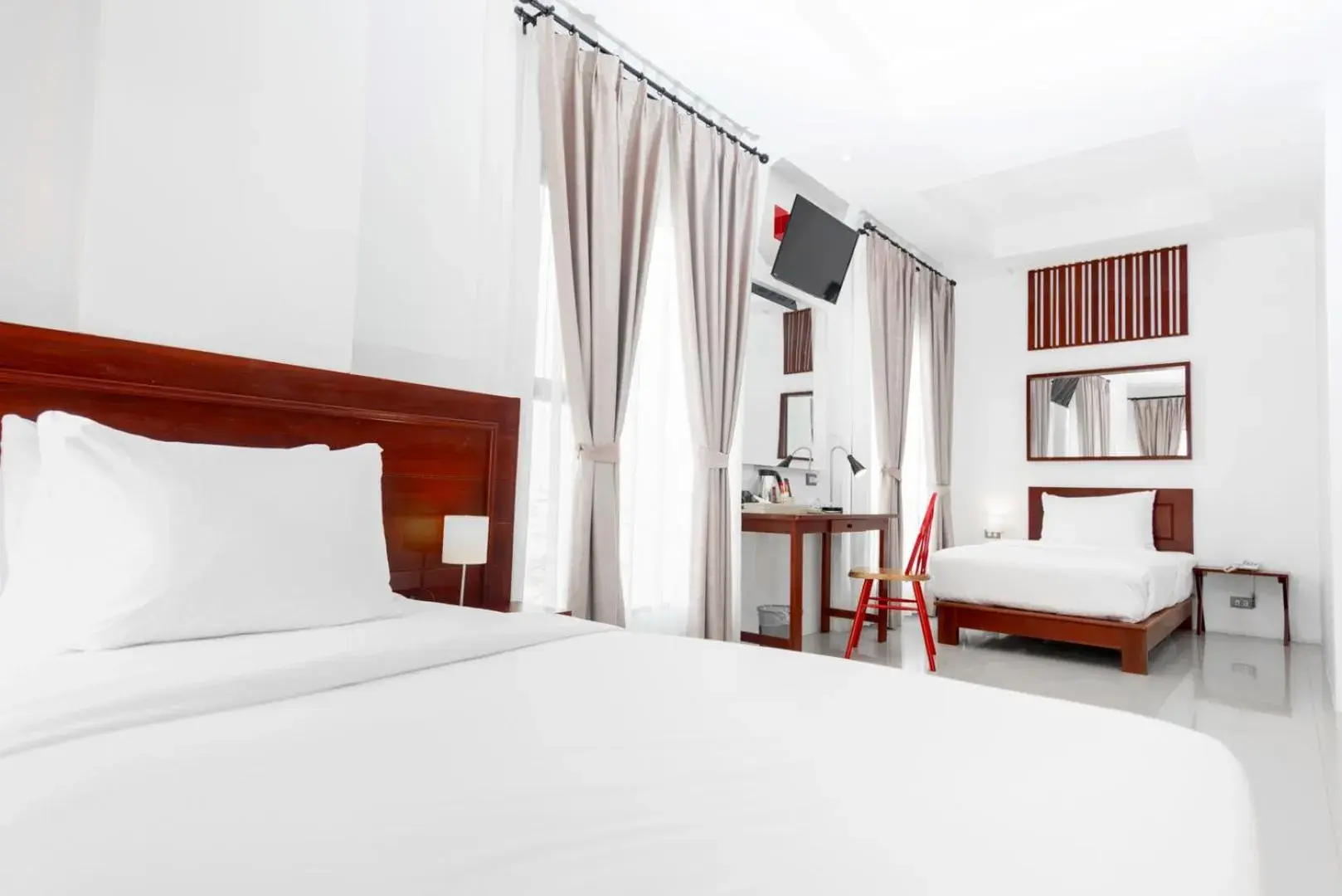 Corner Twin Room in S 2 Modern Boutique Hotel Corner Twin Room in S 2 Modern Boutique Hotel