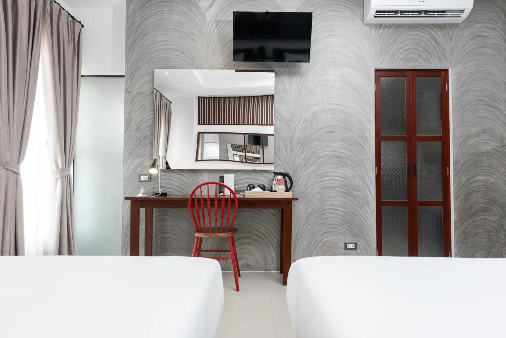 Bedroom, Bed in S 2 Modern Boutique Hotel