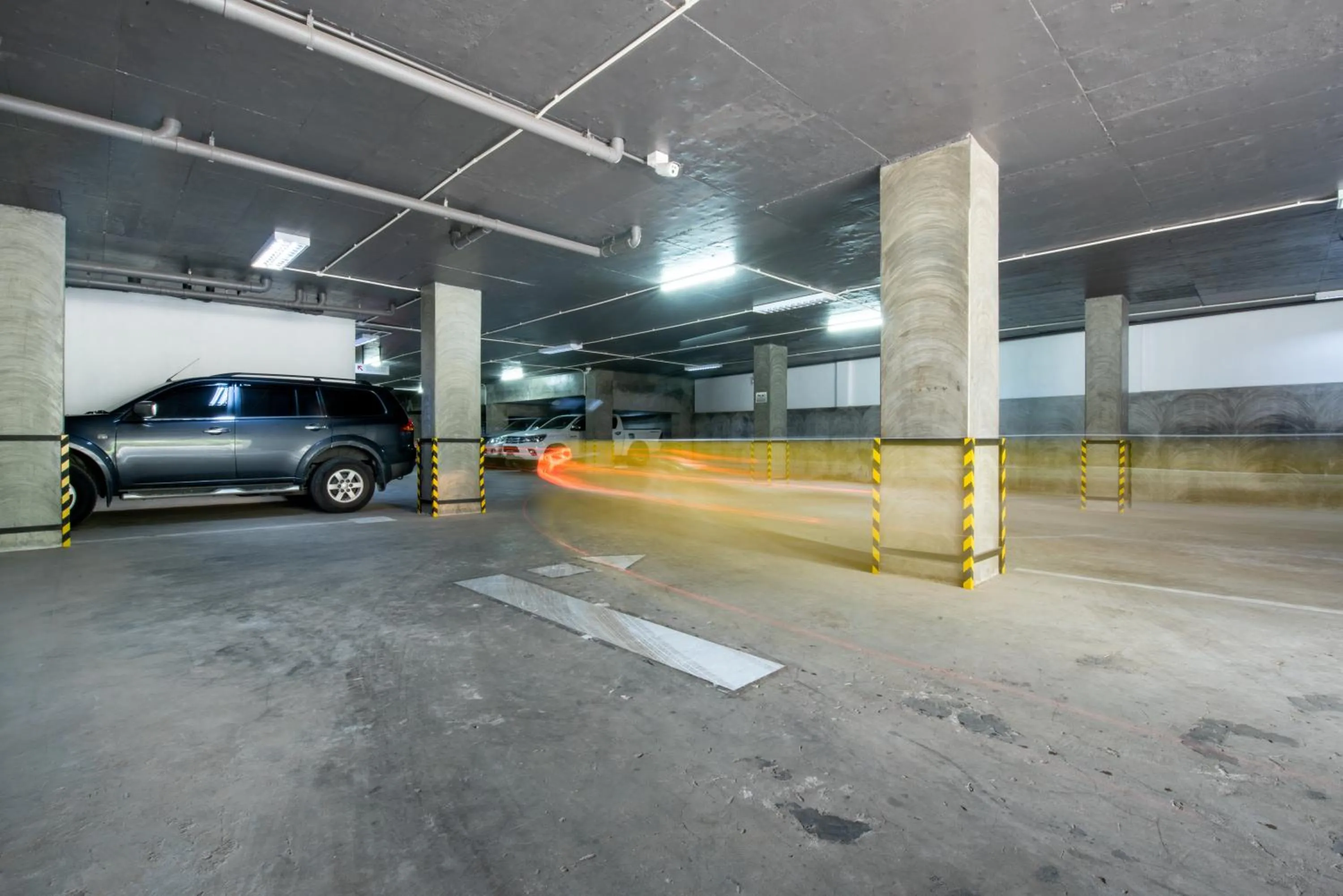 Parking in S 2 Modern Boutique Hotel