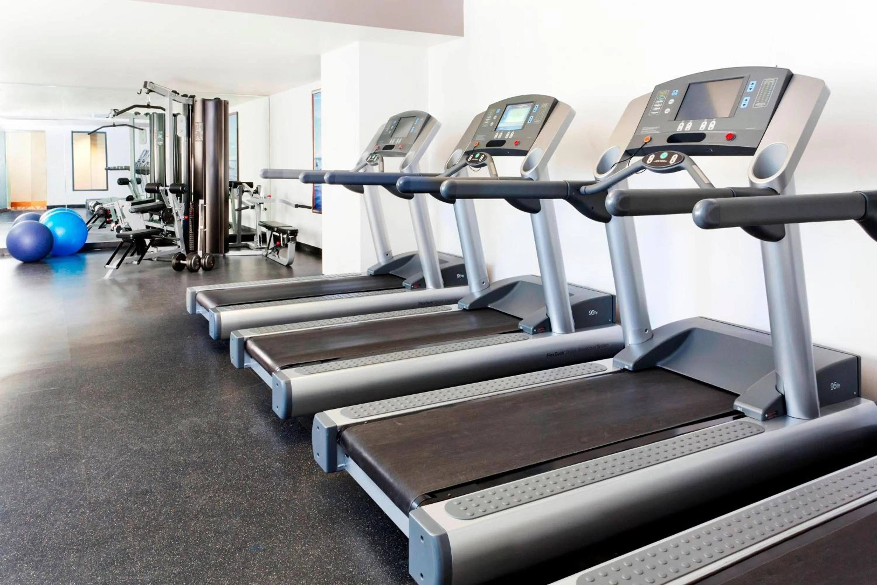Fitness centre/facilities in The Westin Monache Resort, Mammoth