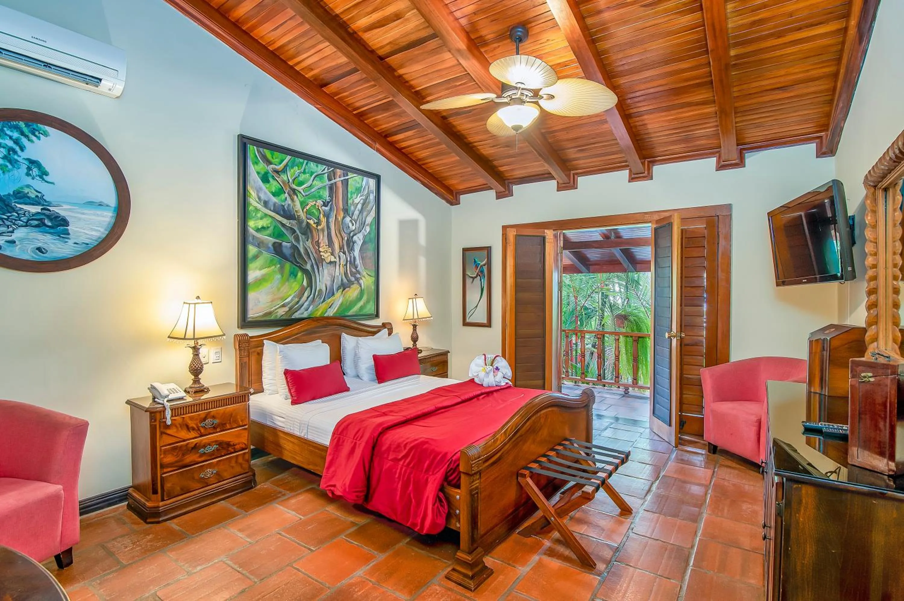 Bed in Hotel Villas Lirio