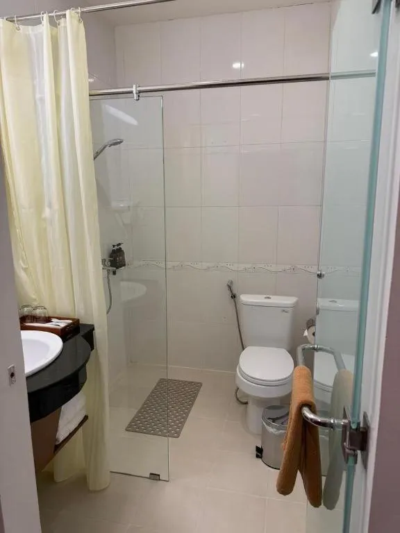 DAHLIALAND SAIGON HOTEL & SWIMMING PooL