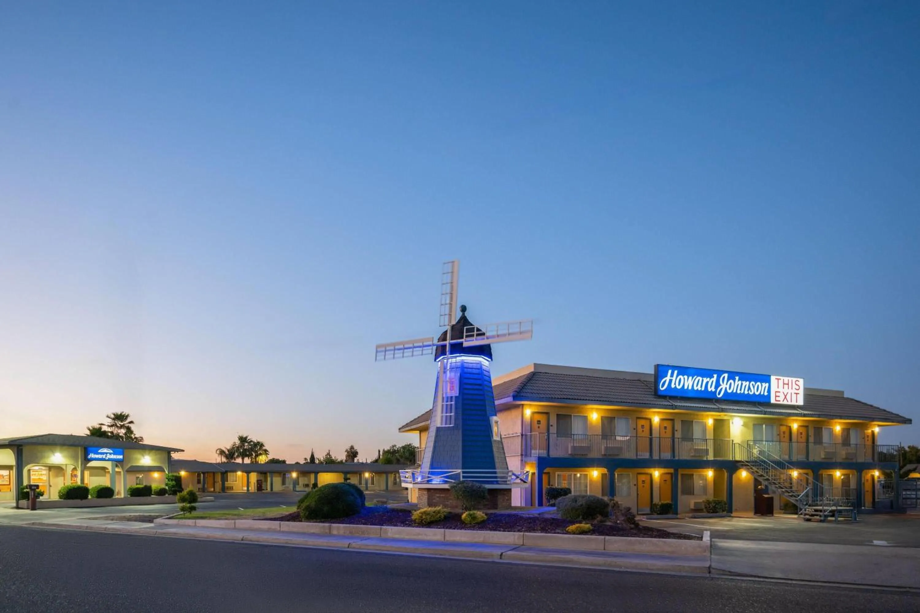 Property building in Howard Johnson by Wyndham Modesto Ceres
