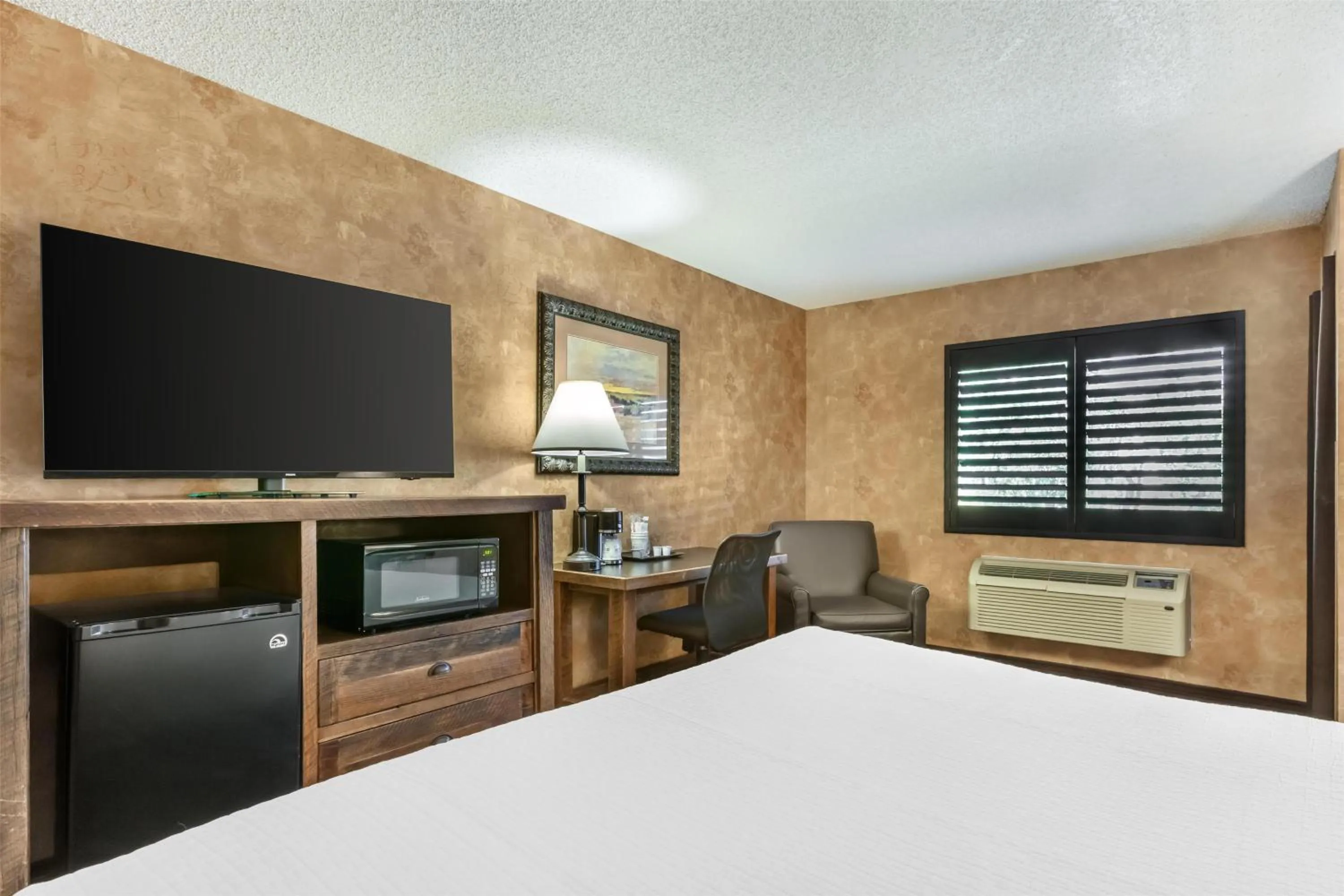 Bedroom, Bed in Best Western Plus Inn of Santa Fe