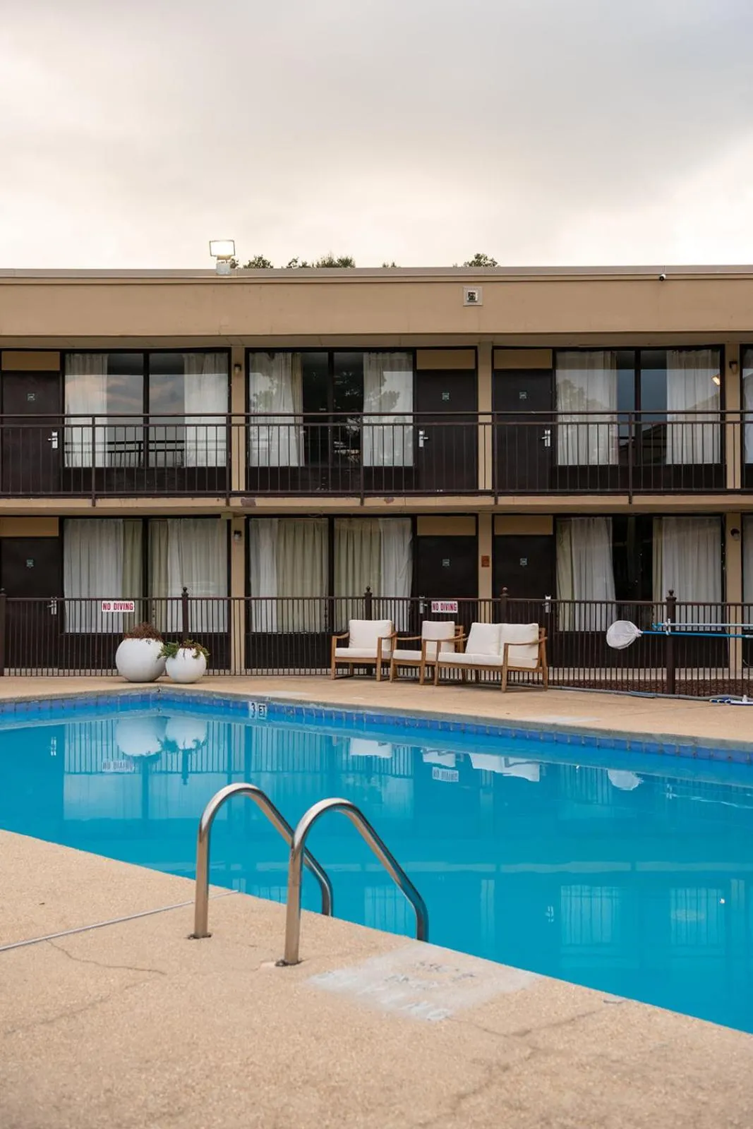 Swimming pool in Hotel Francis