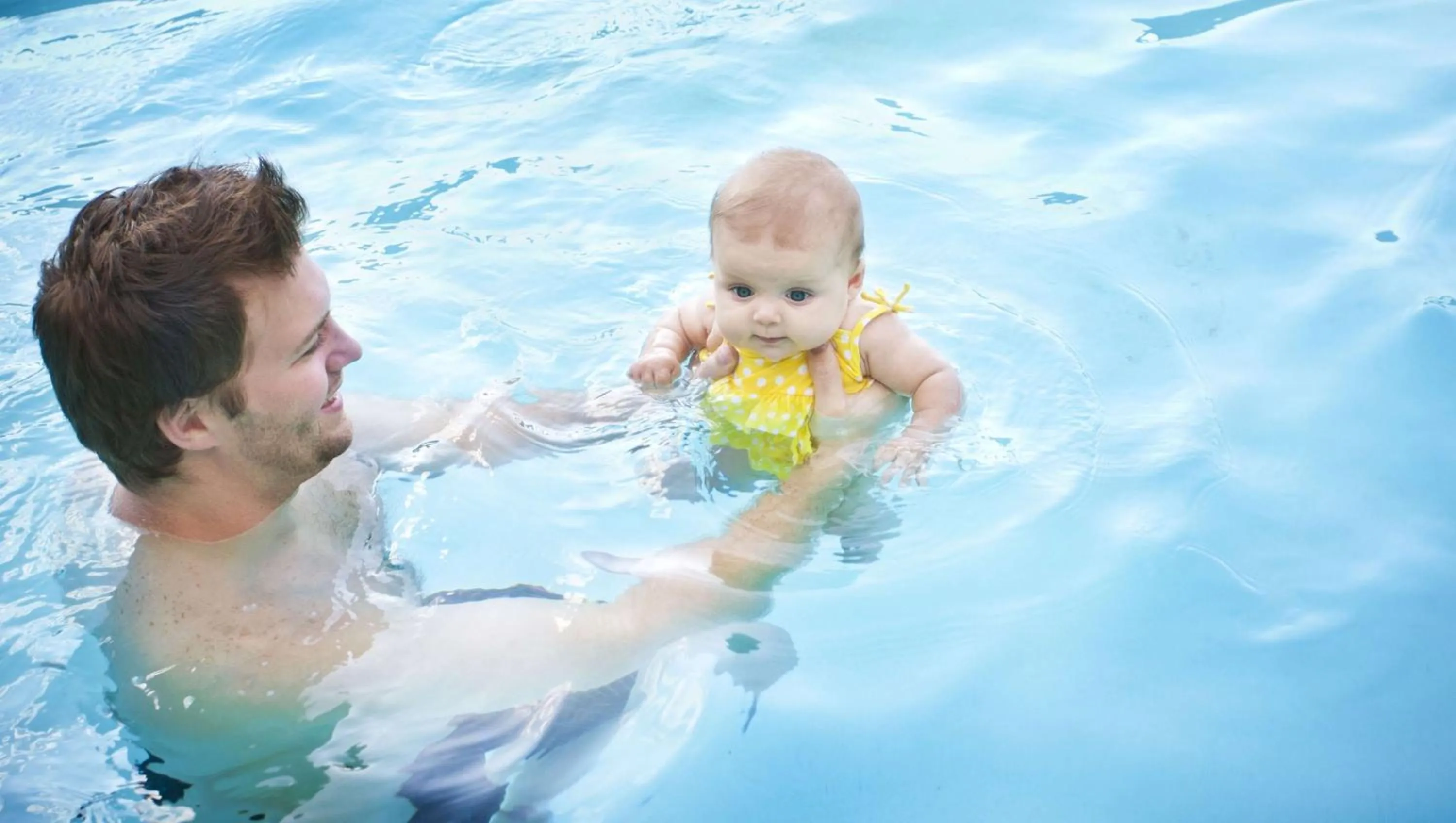 Swimming pool in Hotel Francis