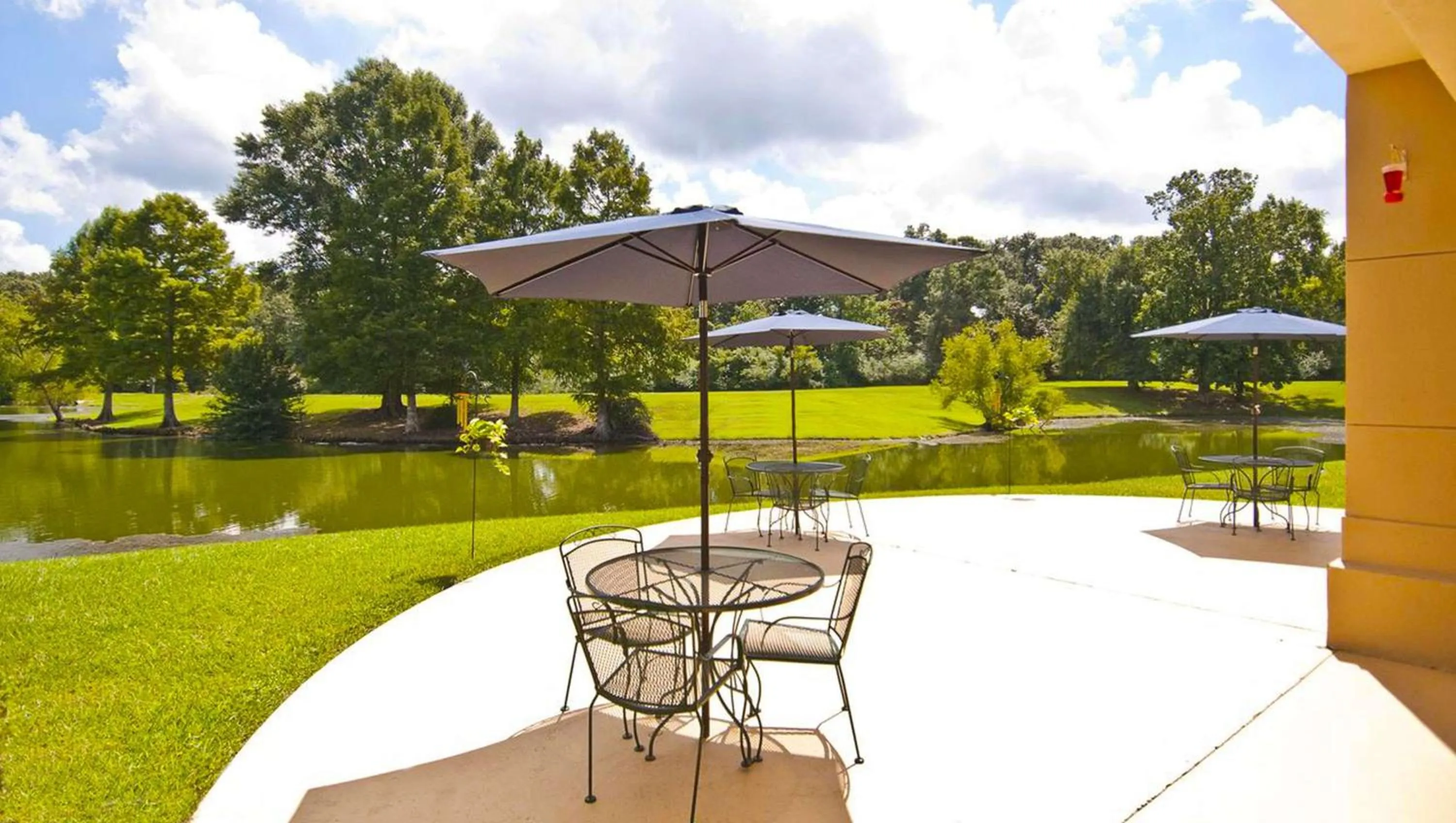 Property building in Hotel Francis