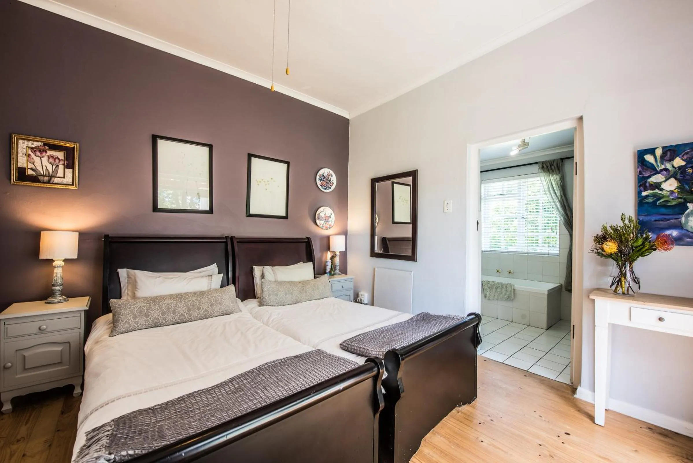 Bed in Greenlawns B&B