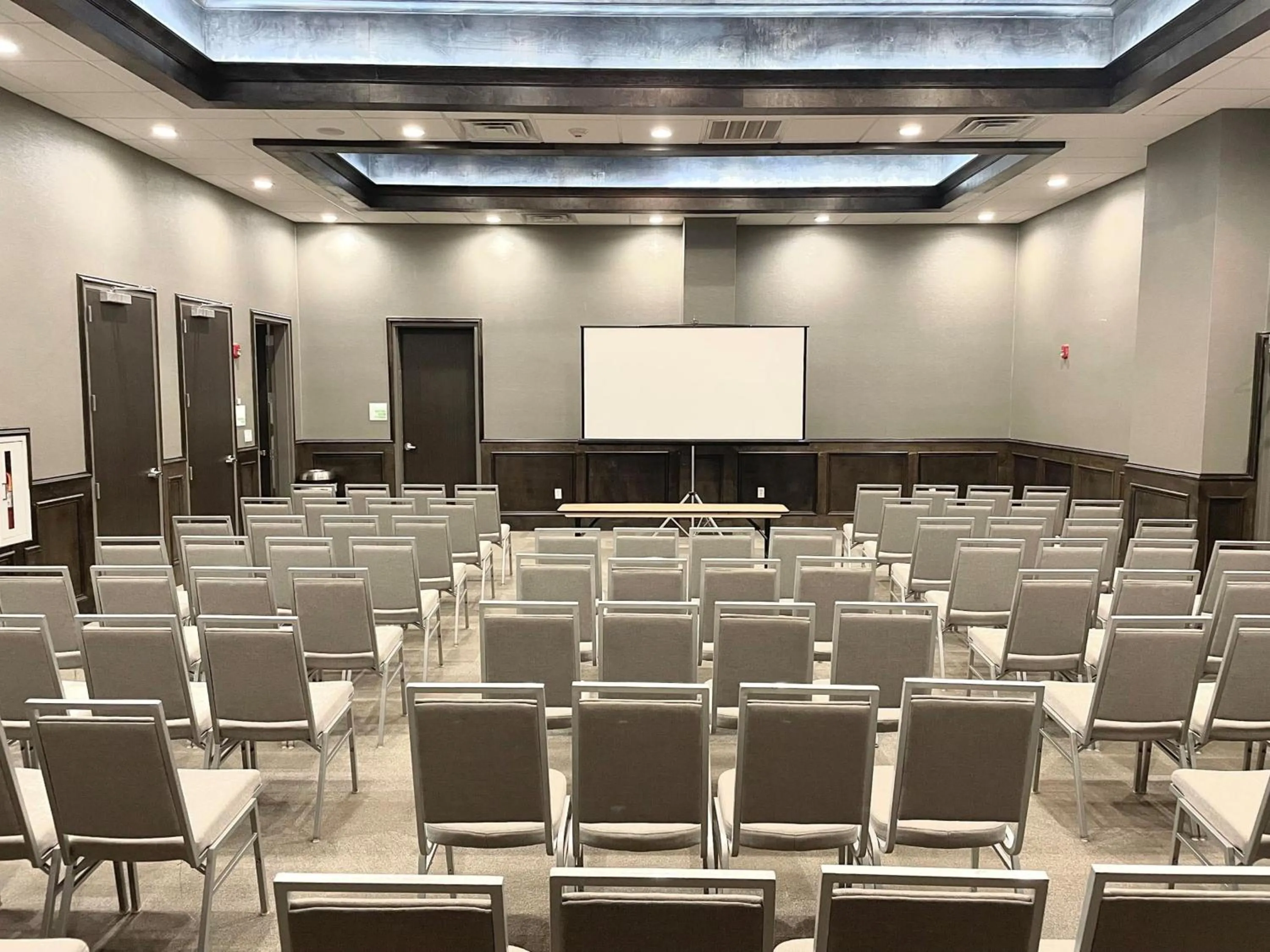 Meeting/conference room in Holiday Inn Hattiesburg - North by IHG