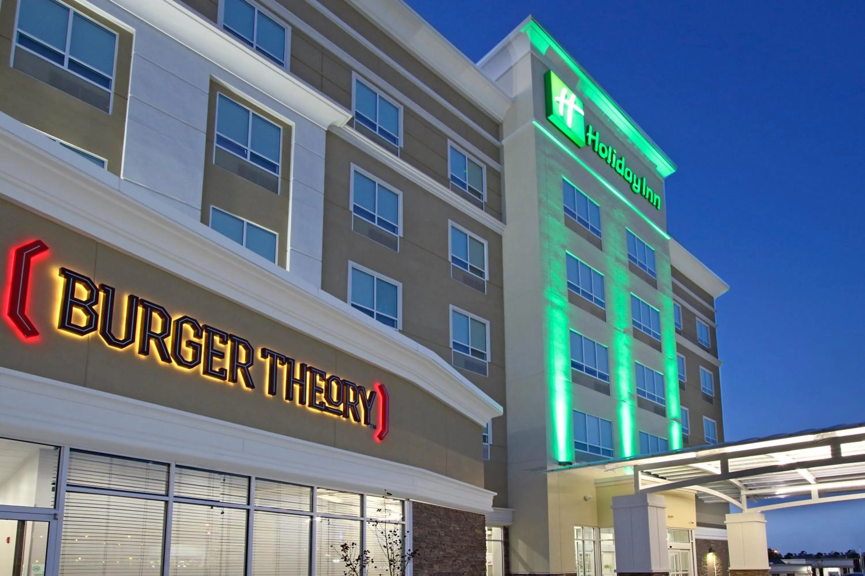 Property building in Holiday Inn Hattiesburg - North by IHG