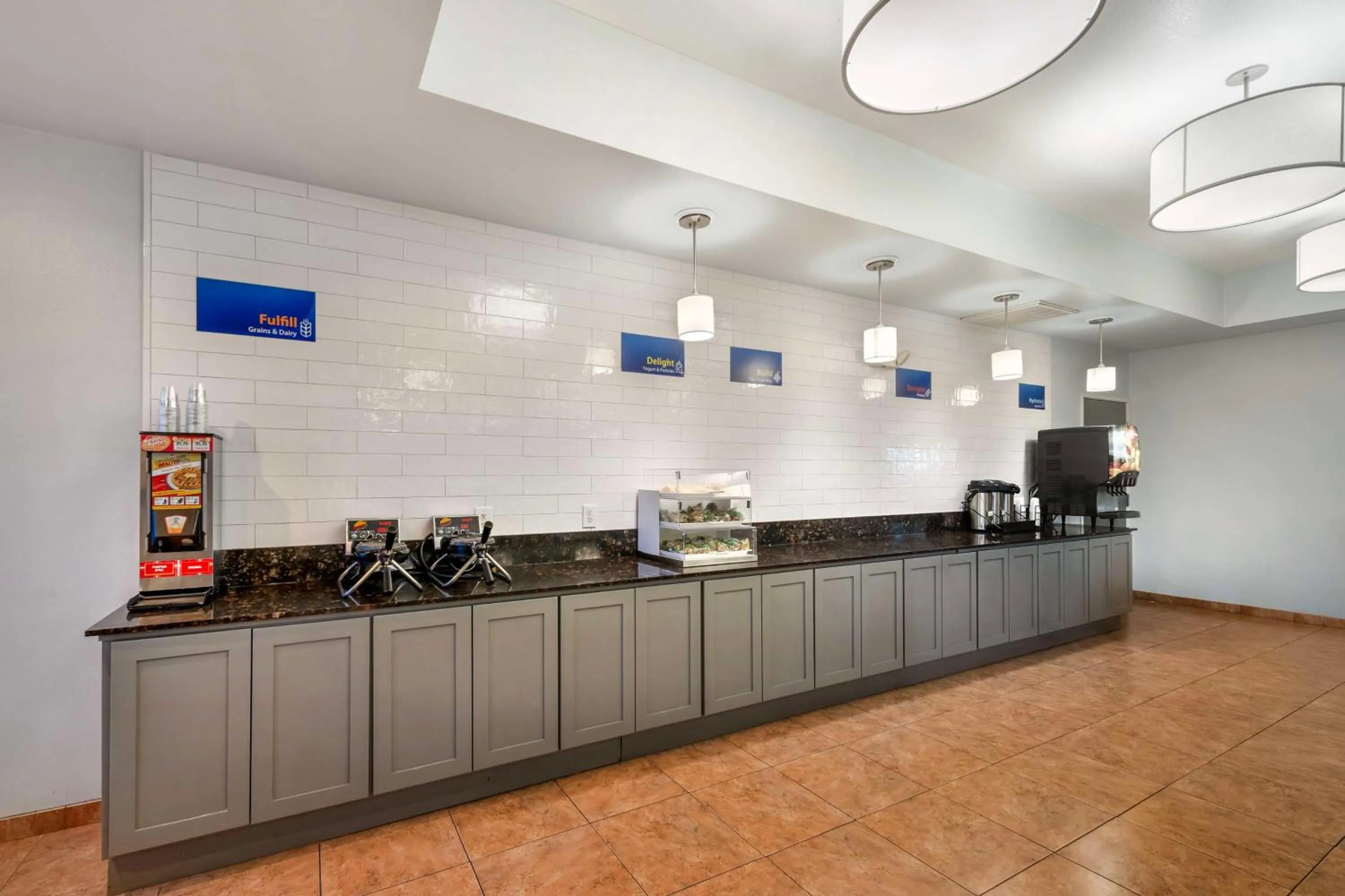 Breakfast in Best Western Crater Lake Highway White City/Medford