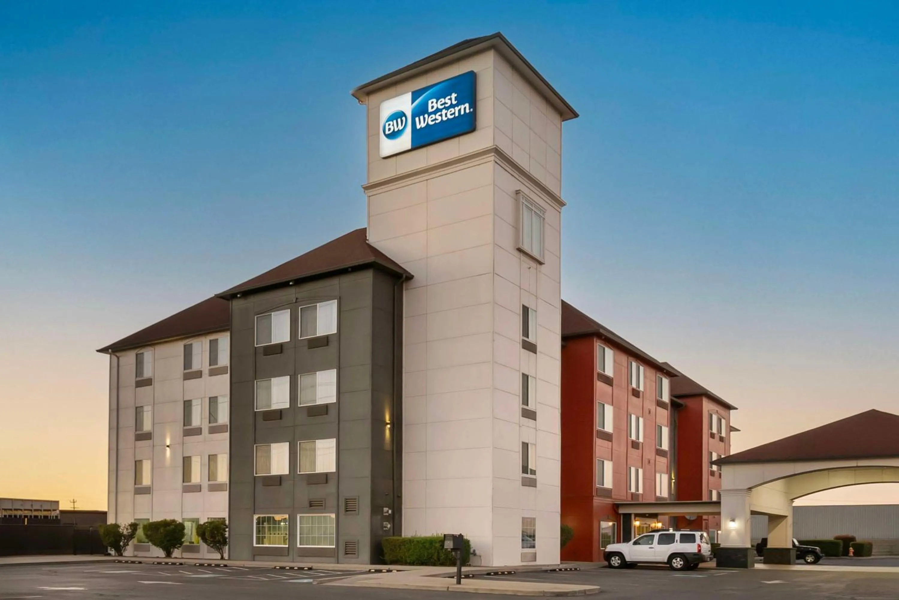 Property building in Best Western Crater Lake Highway White City/Medford