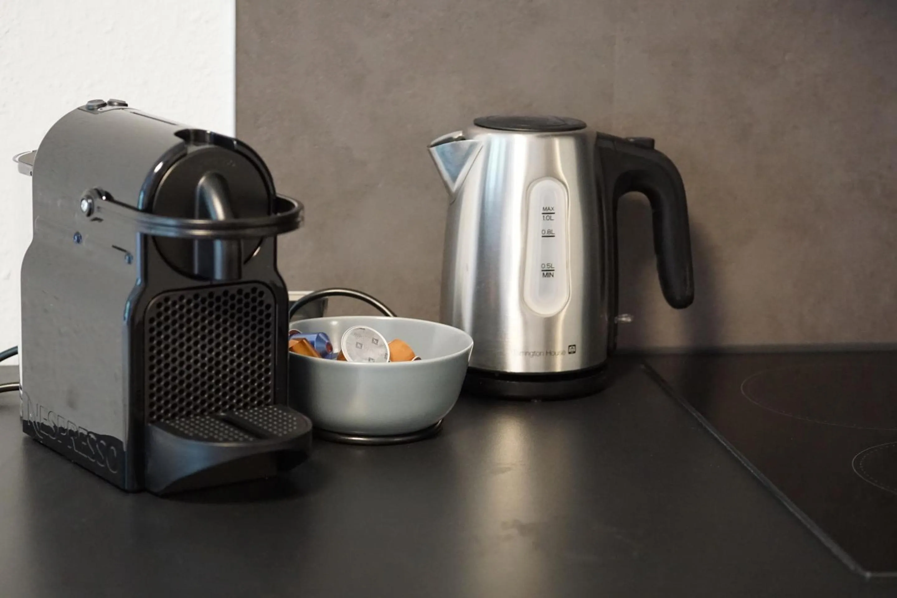 Kitchen or kitchenette in Hometown-Apartments