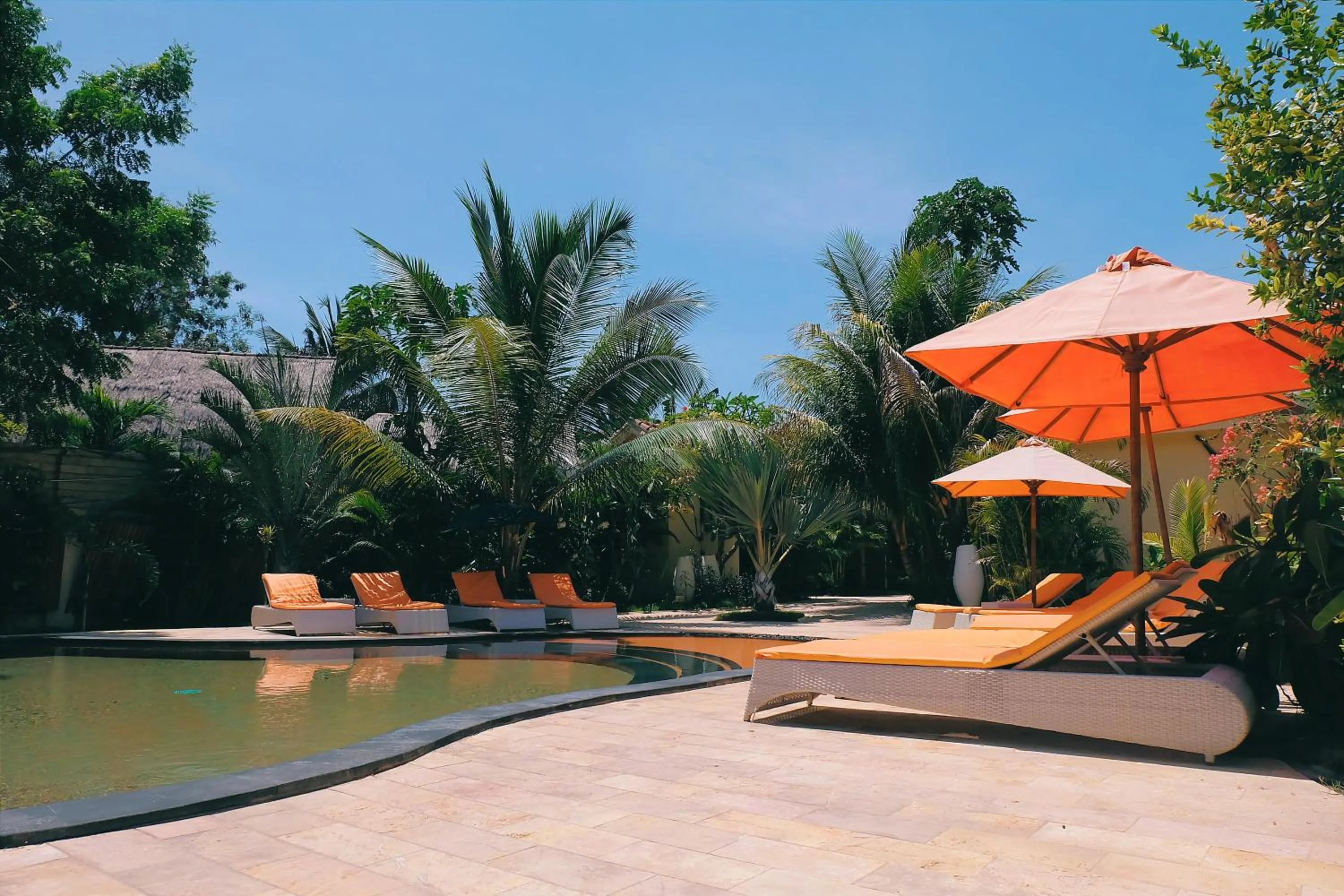 Swimming pool in Laguna Gili