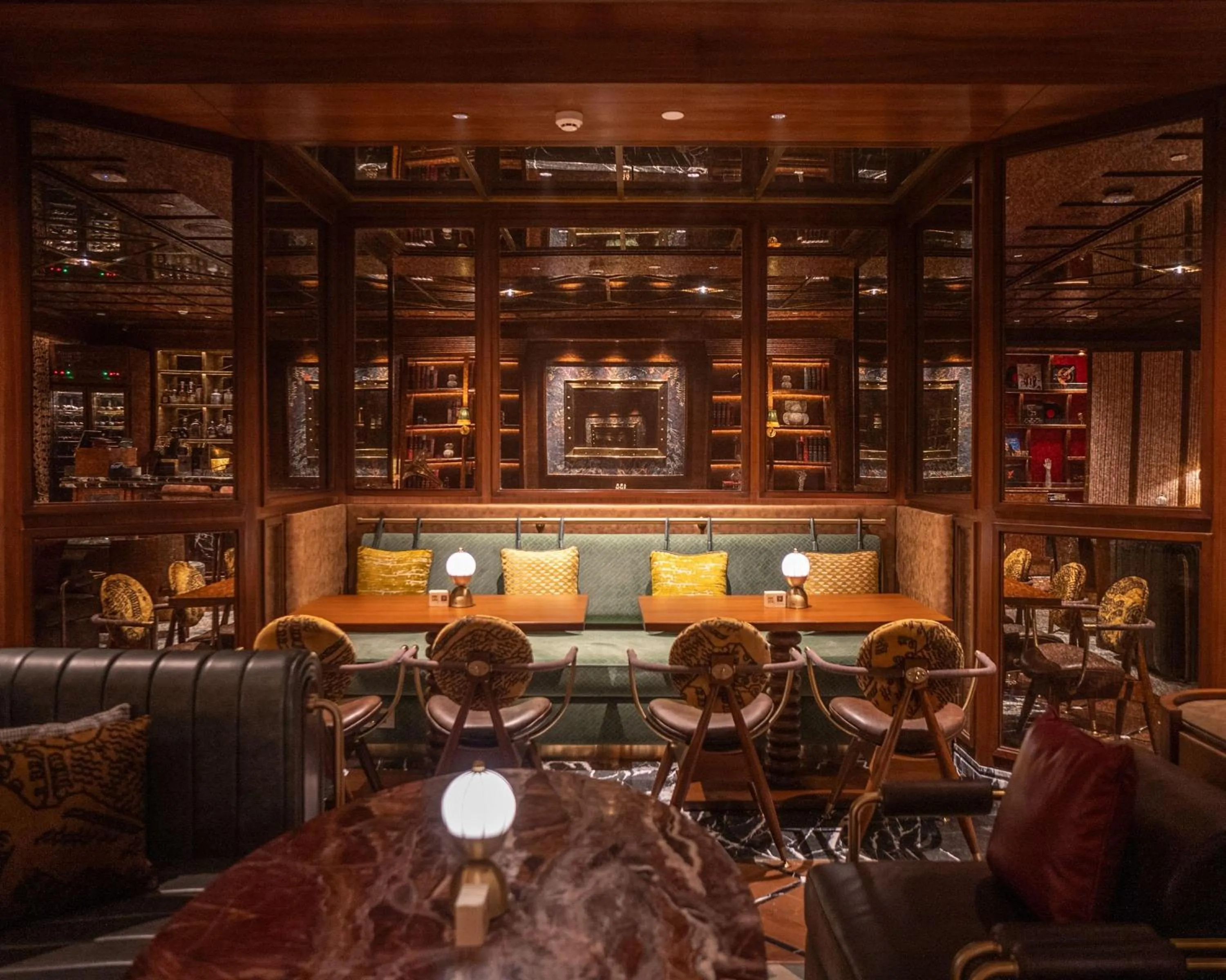 Restaurant/places to eat in Hyatt Centric Sector17 Chandigarh