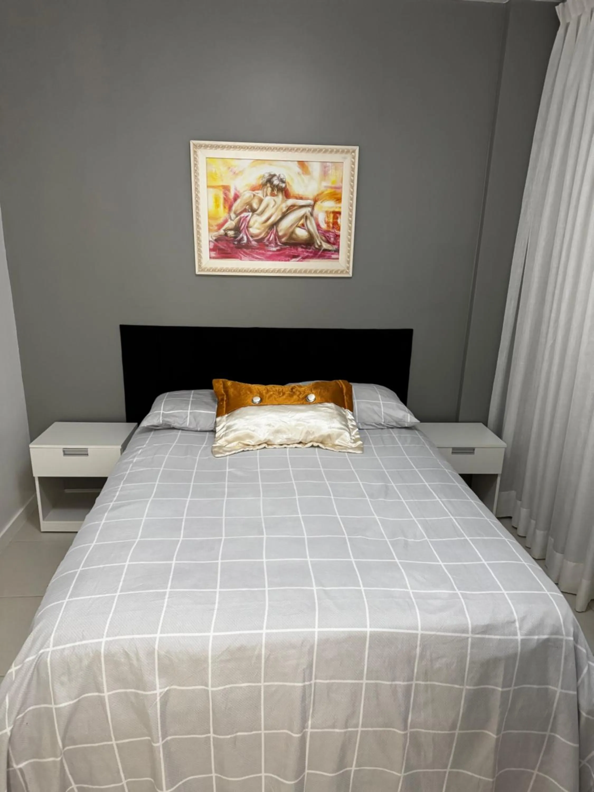Bed in Madrid