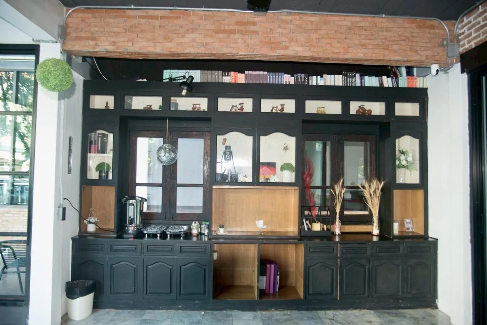 Coffee/tea facilities in Azz Hotel