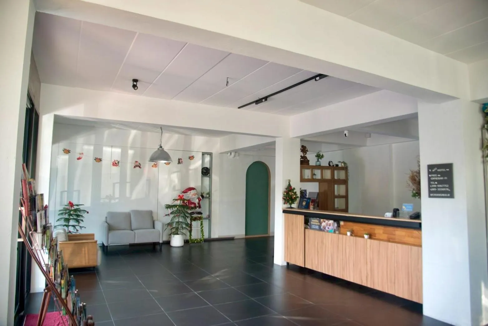 Seating area in Azz Hotel