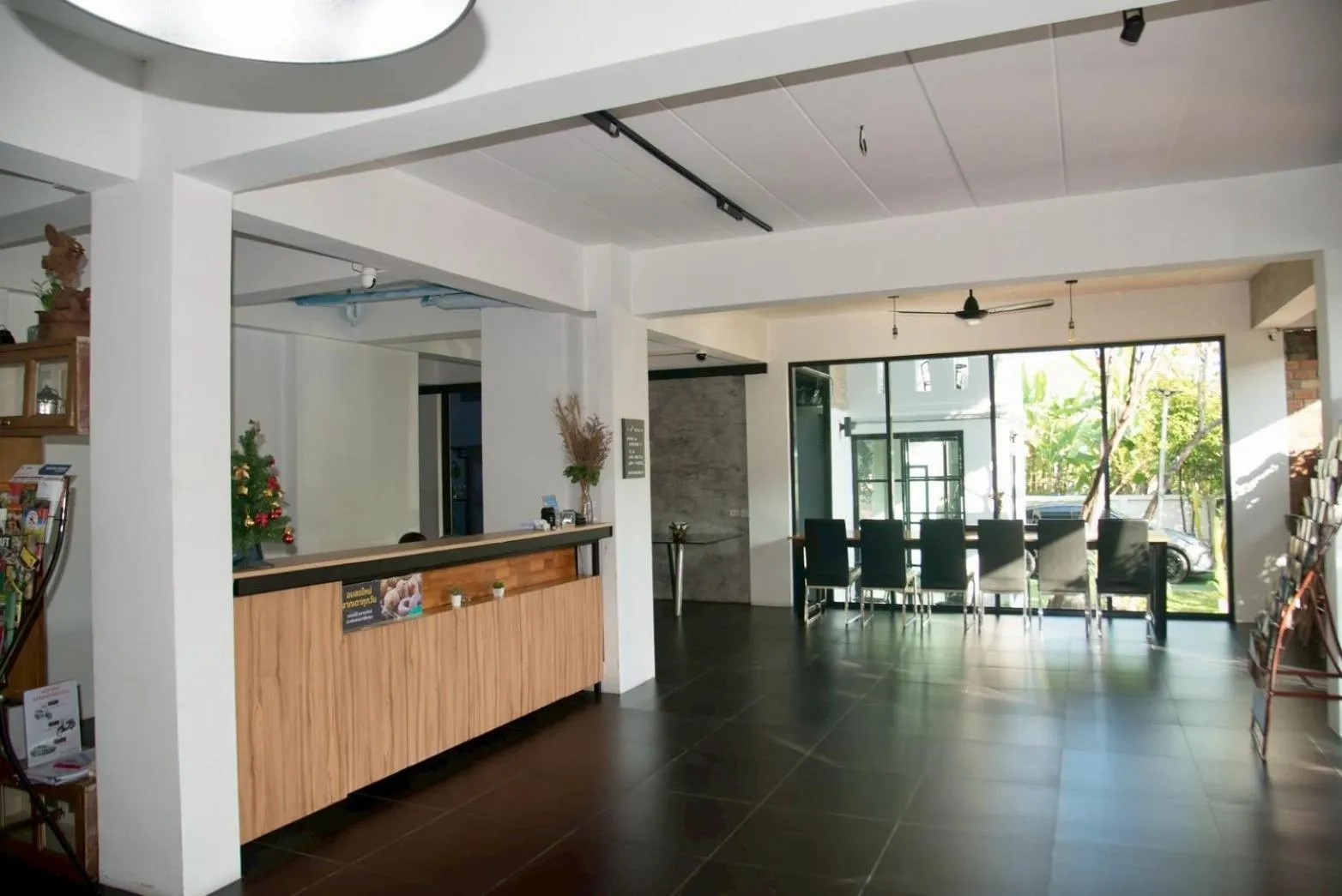 Lobby or reception in Azz Hotel