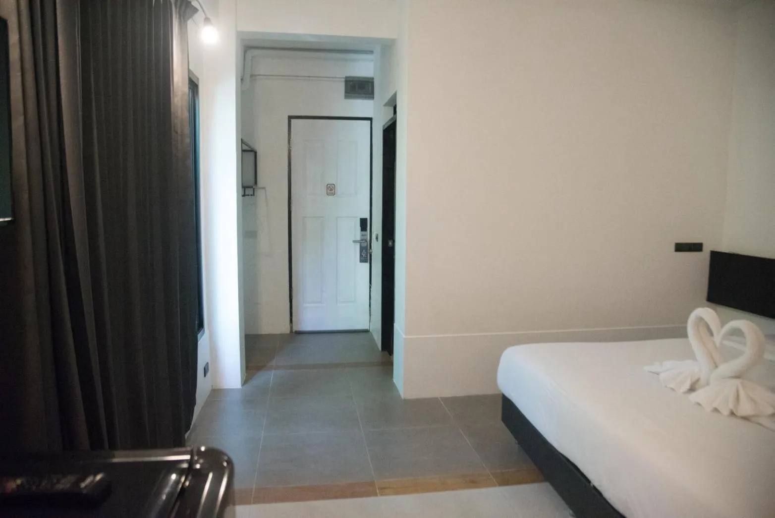 Photo of the whole room, Bed in Azz Hotel