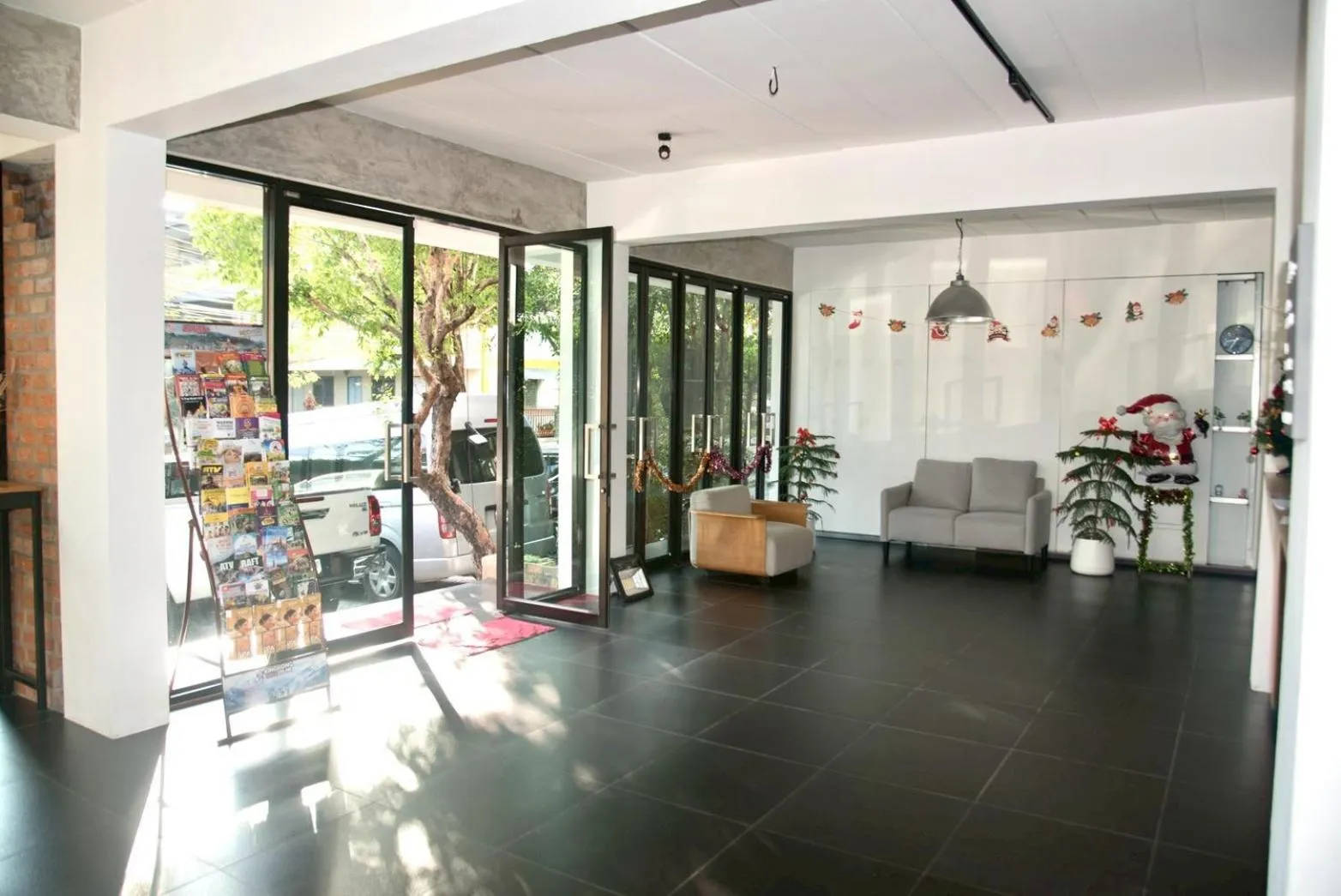 Living room in Azz Hotel