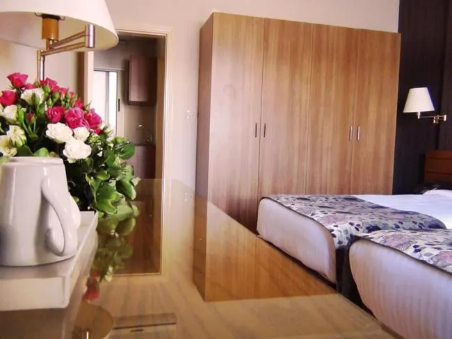 Decorative detail, Bed in Orient Prince Hotel