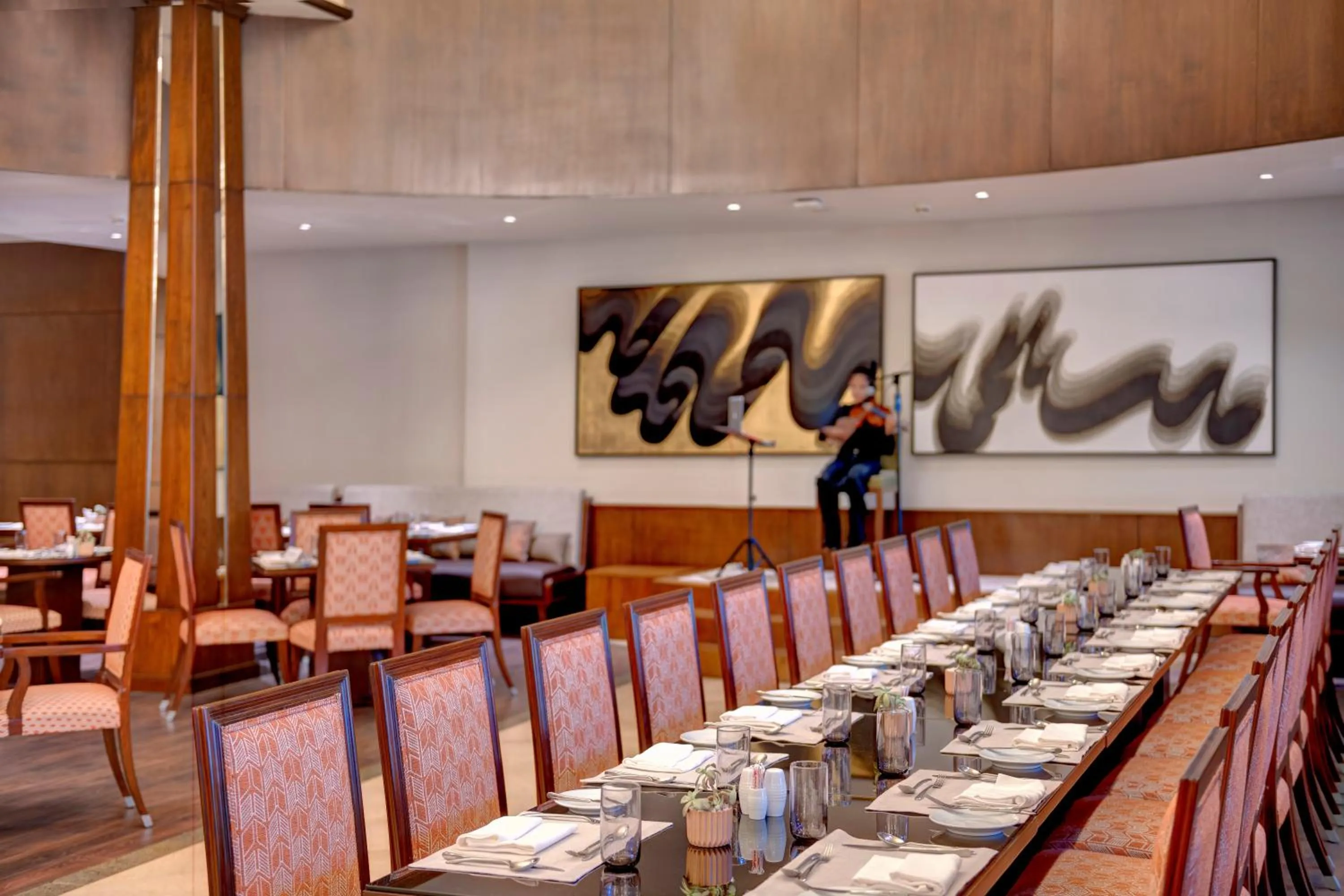 Restaurant/places to eat in Islamabad Marriott Hotel