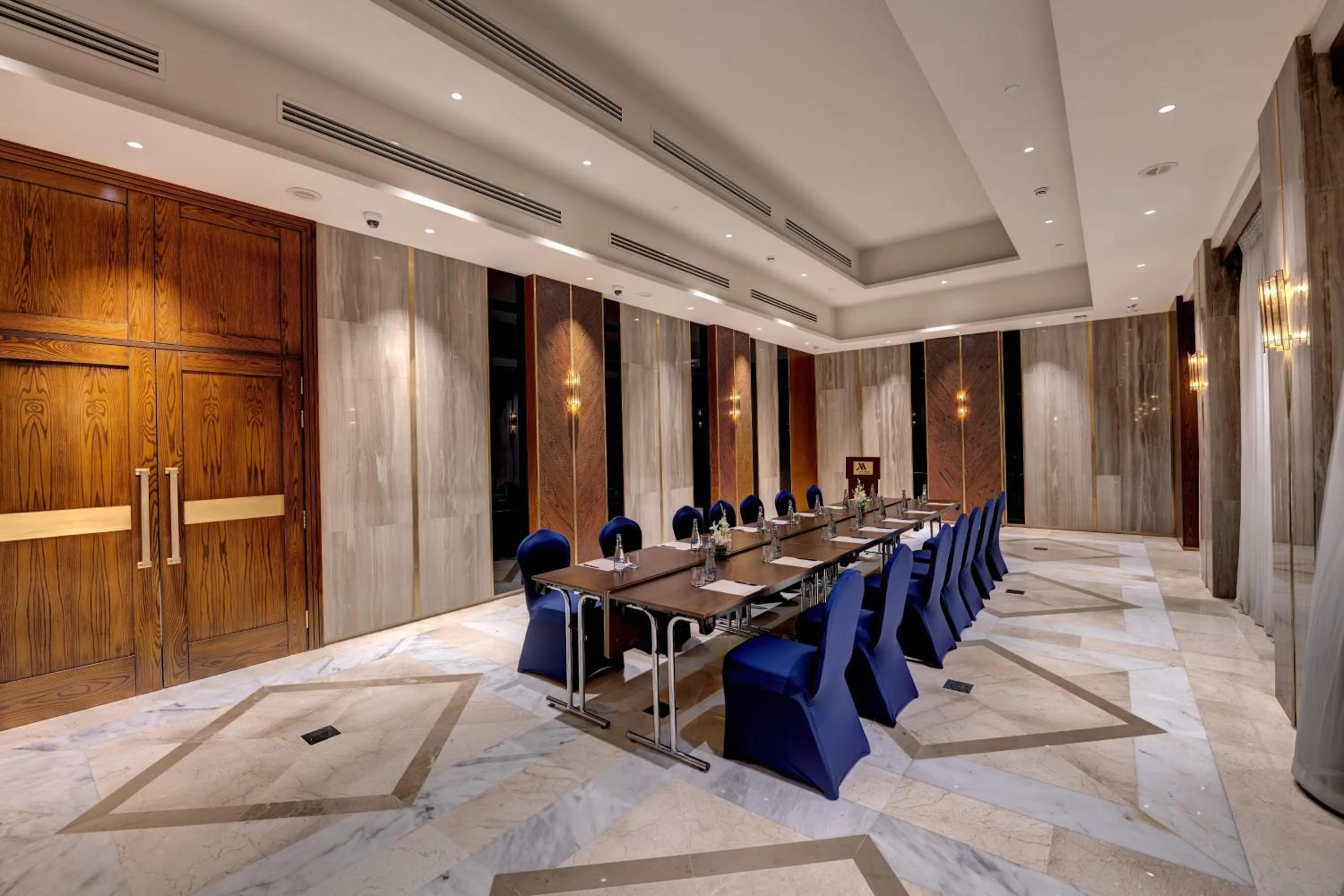 Restaurant/places to eat in Islamabad Marriott Hotel