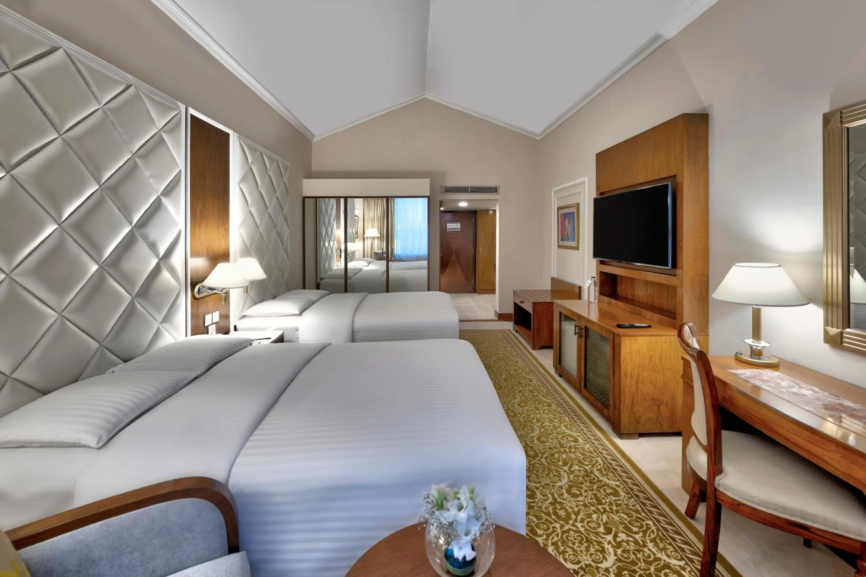 Bed in Islamabad Marriott Hotel