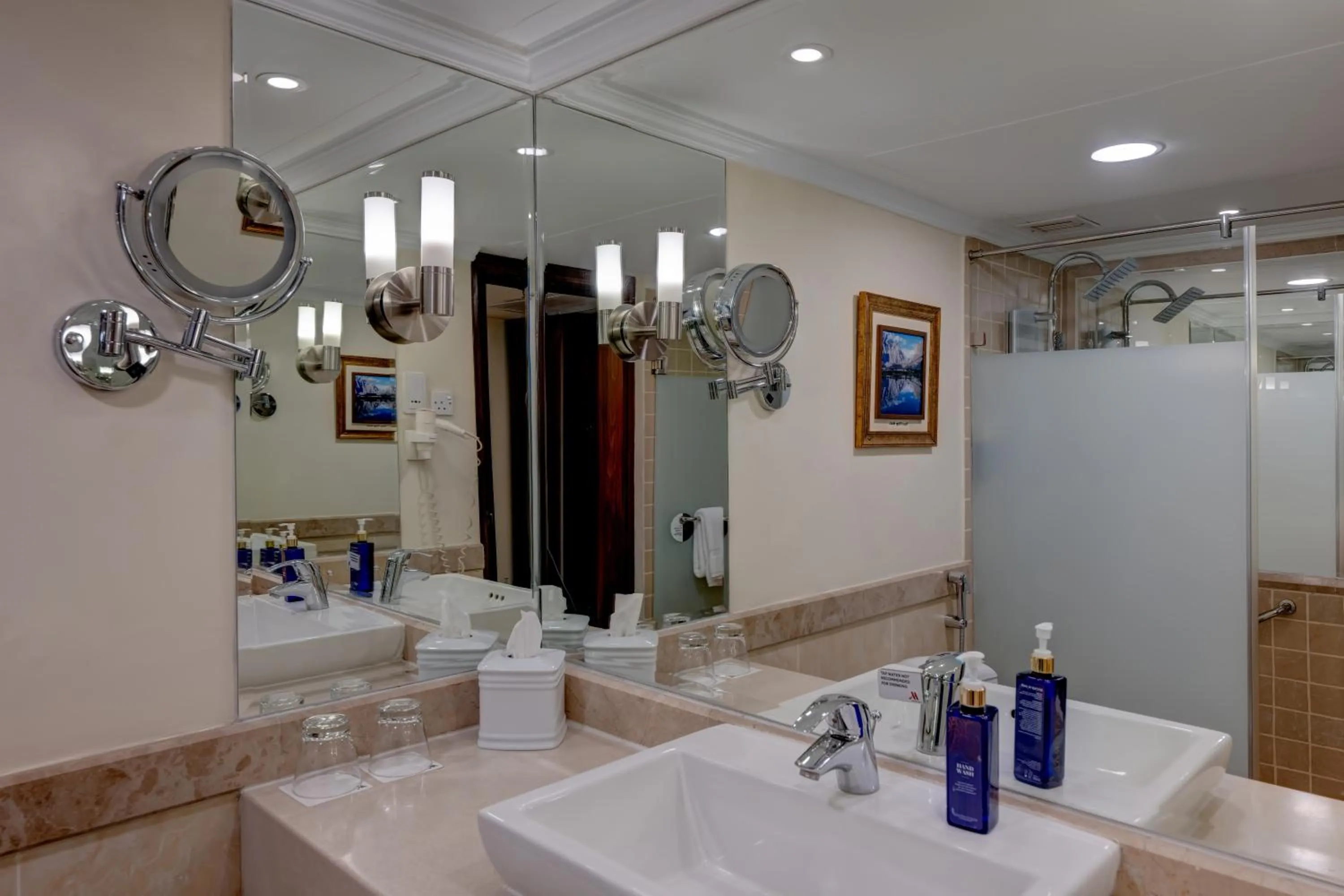 Bathroom in Islamabad Marriott Hotel