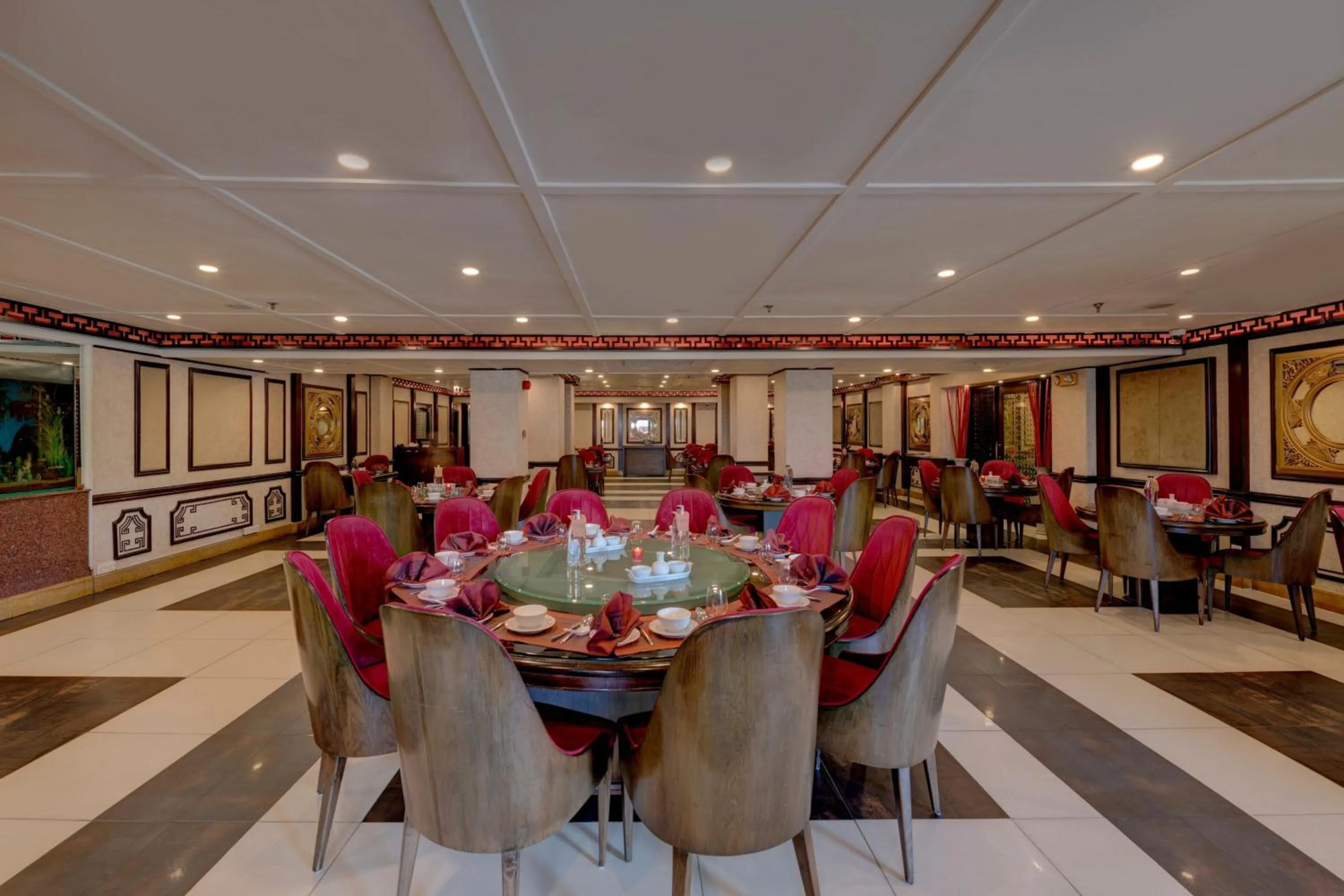 Restaurant/places to eat in Islamabad Marriott Hotel