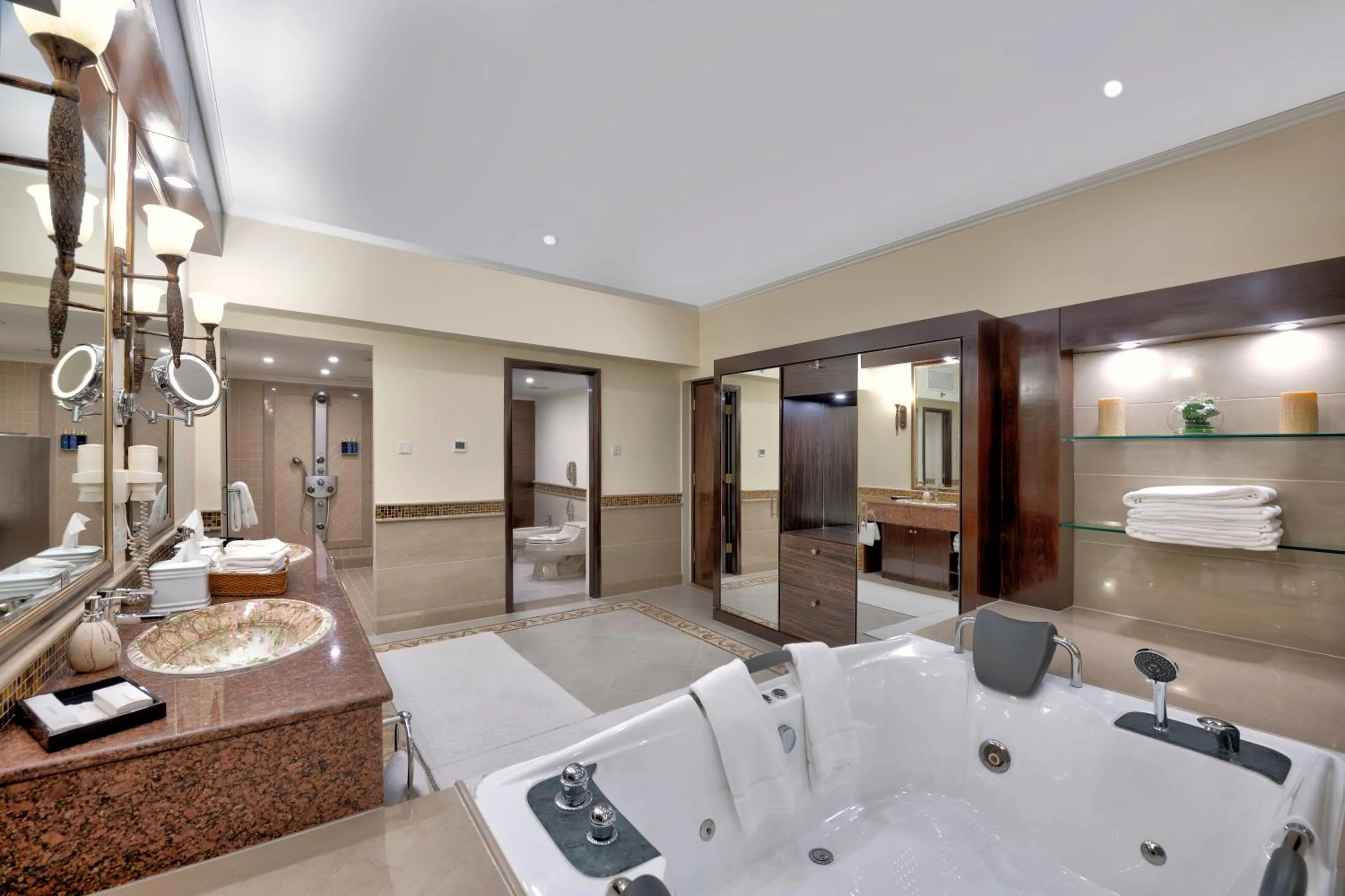 Bathroom in Islamabad Marriott Hotel