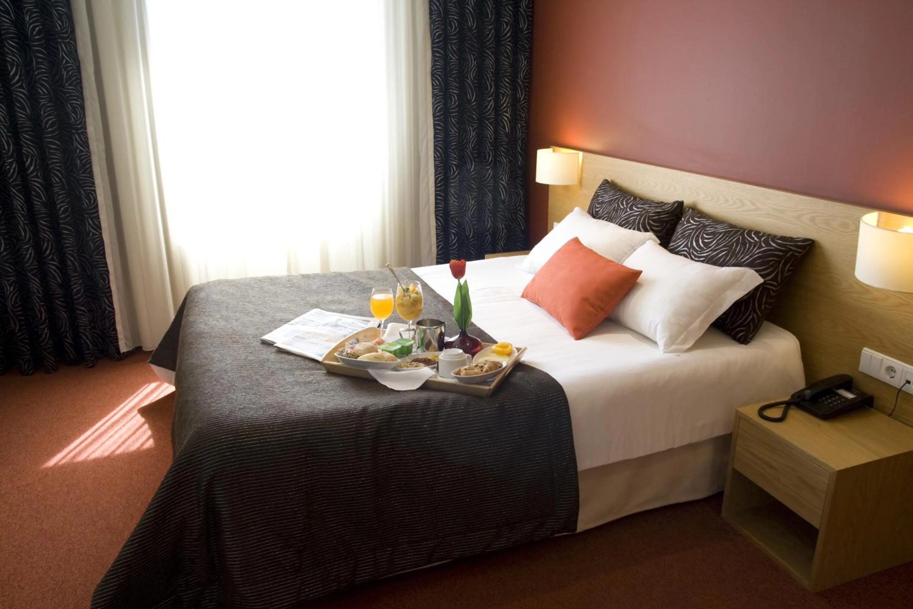 Bed in Paredes Hotel Apartamento