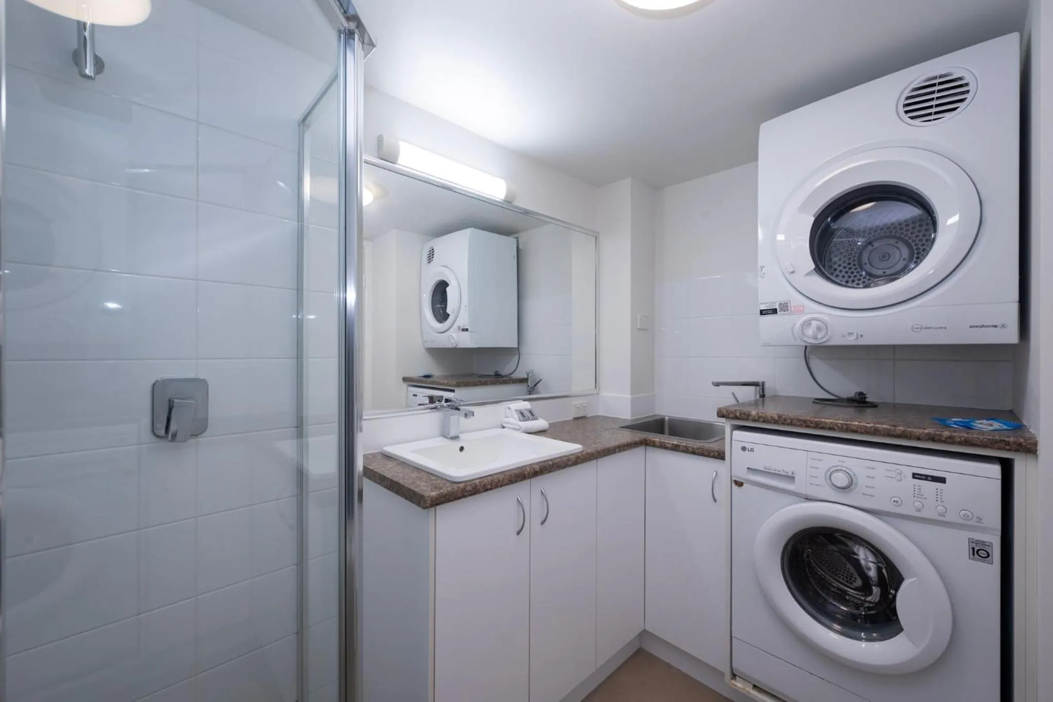 Shower in Endless Summer Resort