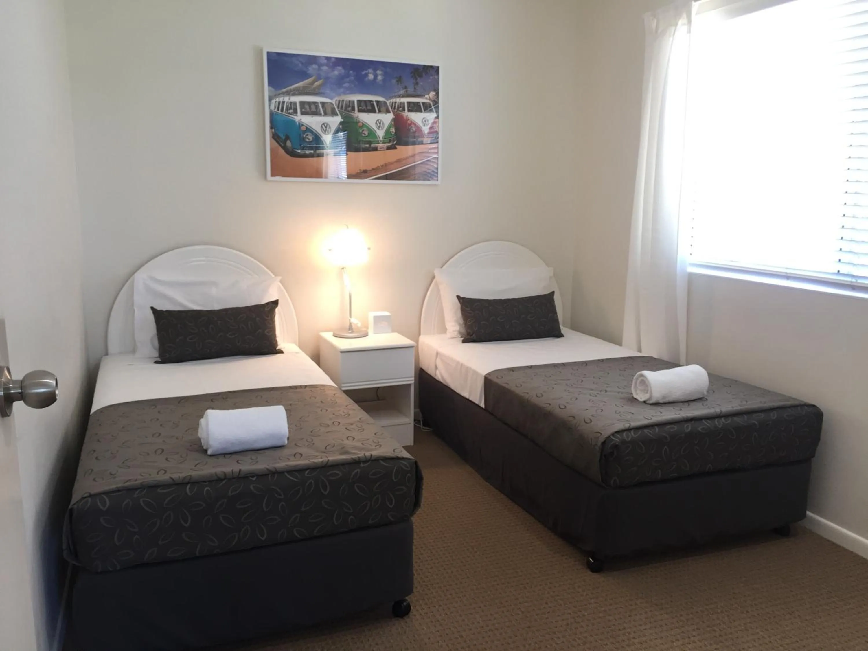 Bedroom, Bed in Endless Summer Resort