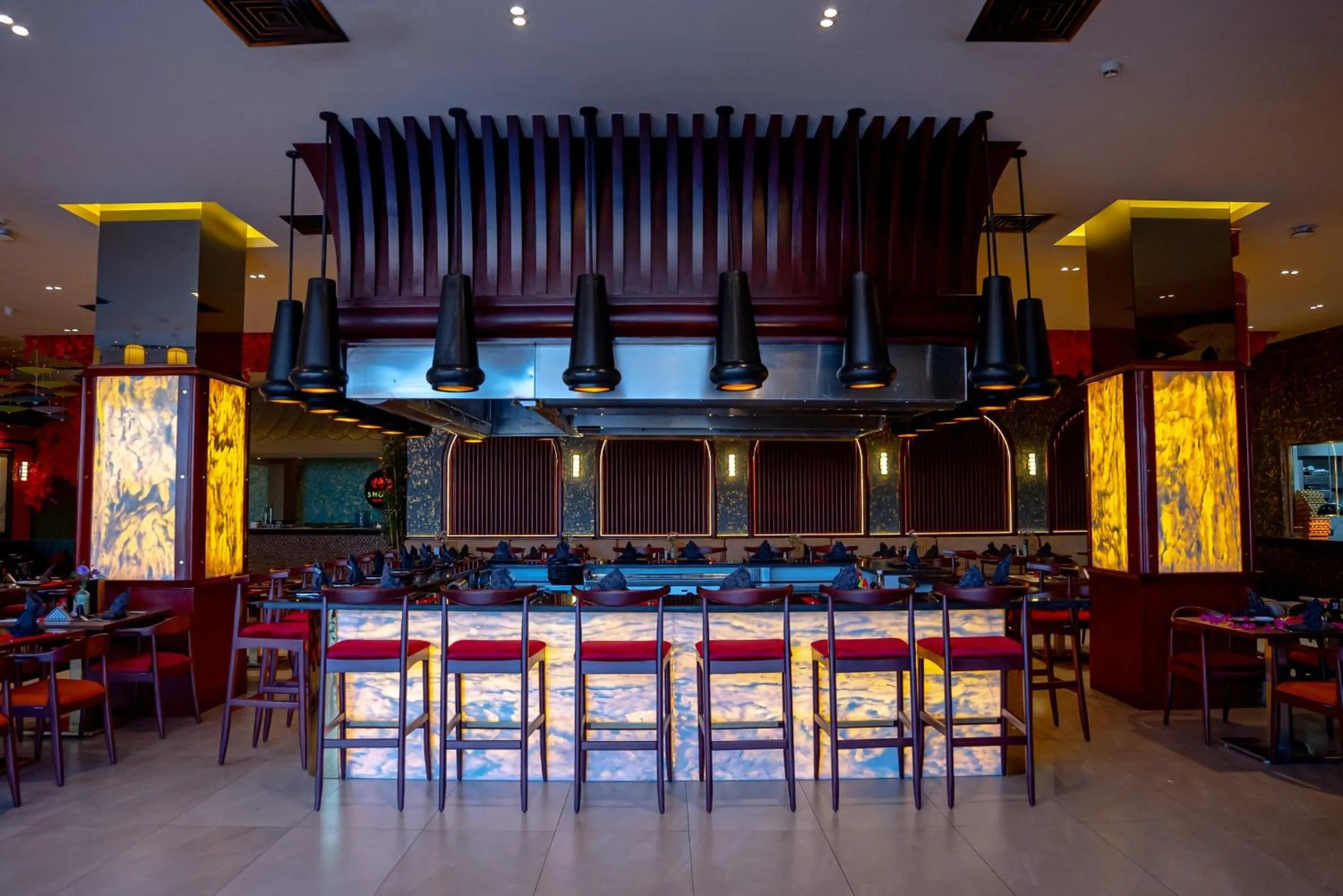 Restaurant/places to eat in Ali Baba Palace Resort