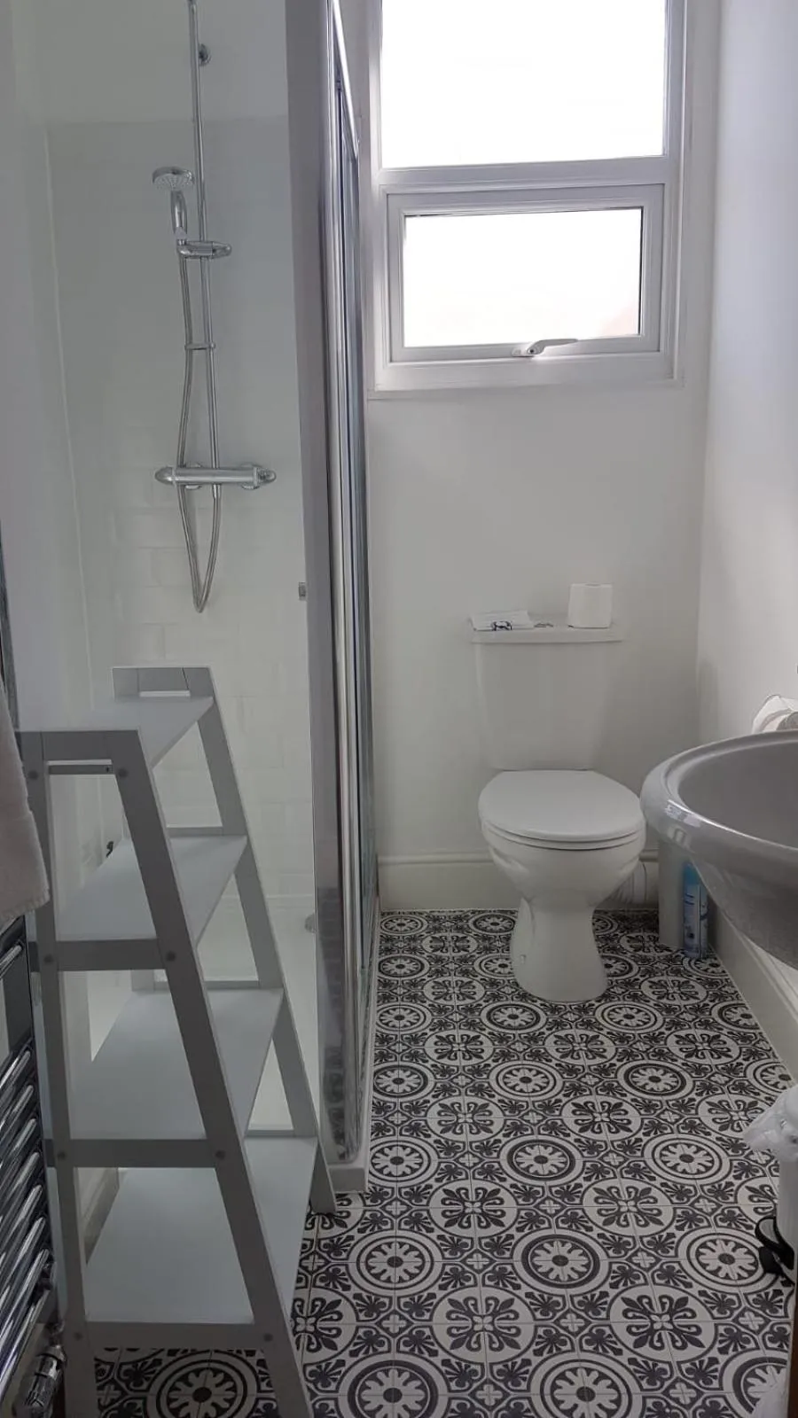 Bathroom in Saltwater