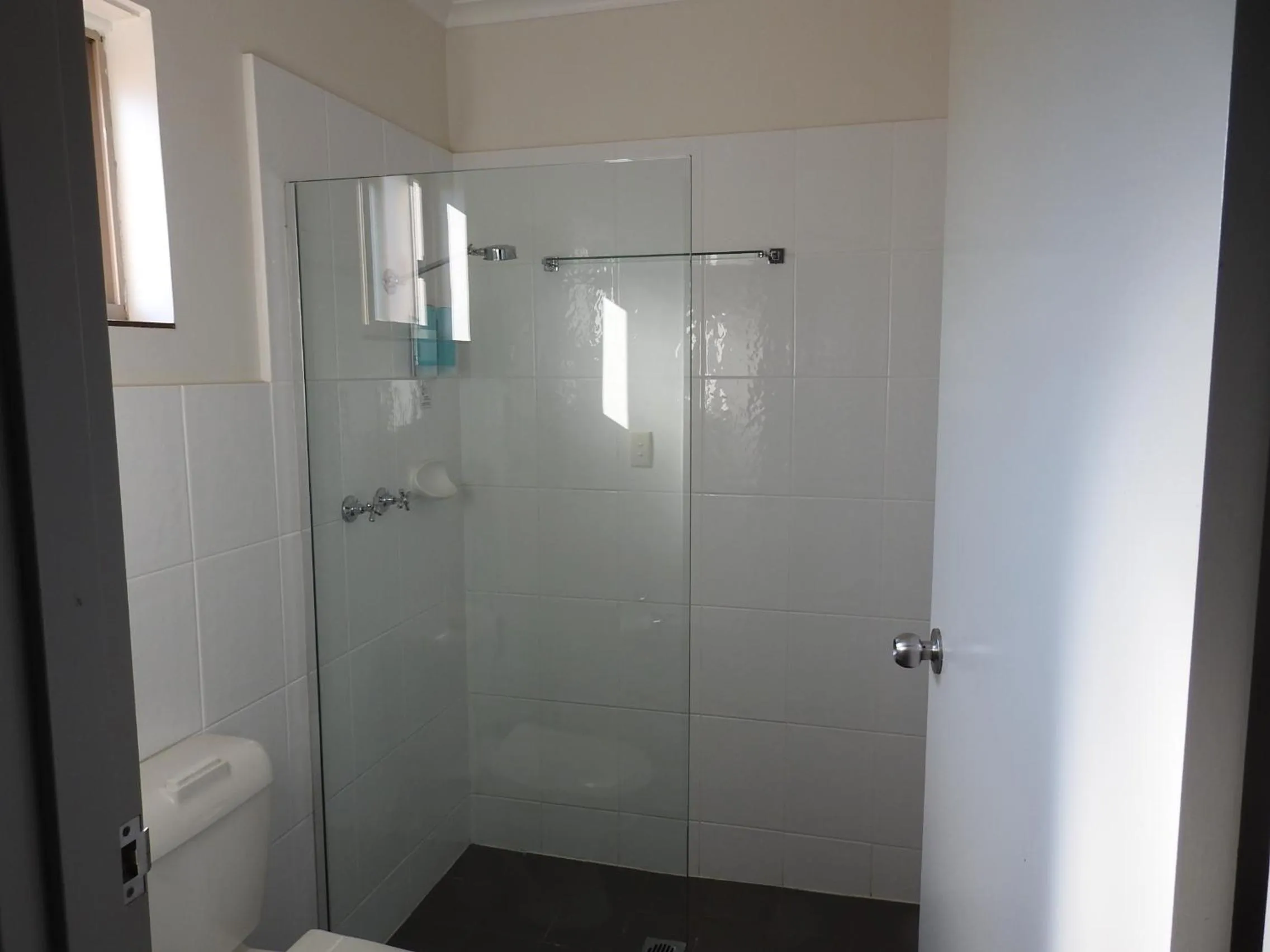 Wine Village Motor Inn