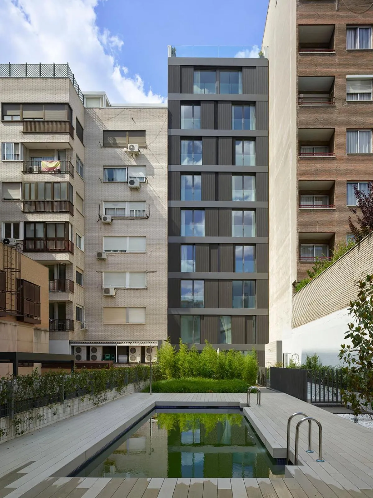 Property building in Hoom Apartments Juan Bravo