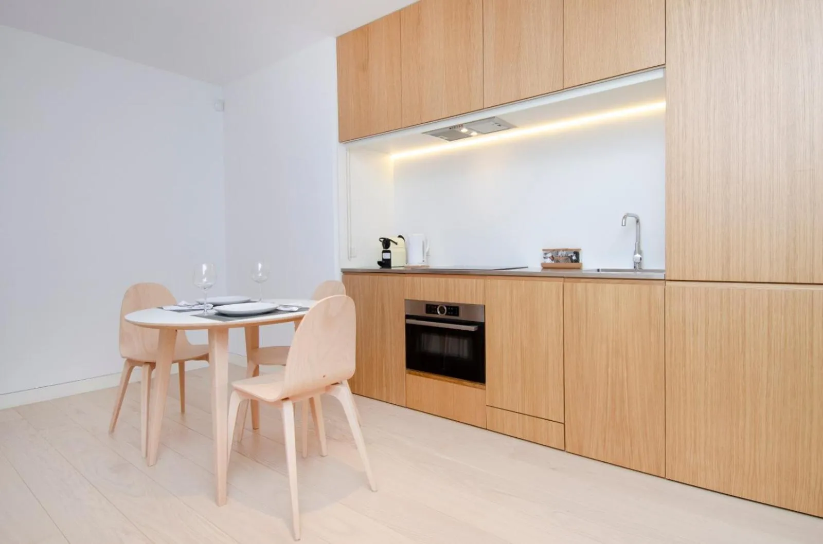 Coffee/tea facilities in Hoom Apartments Juan Bravo
