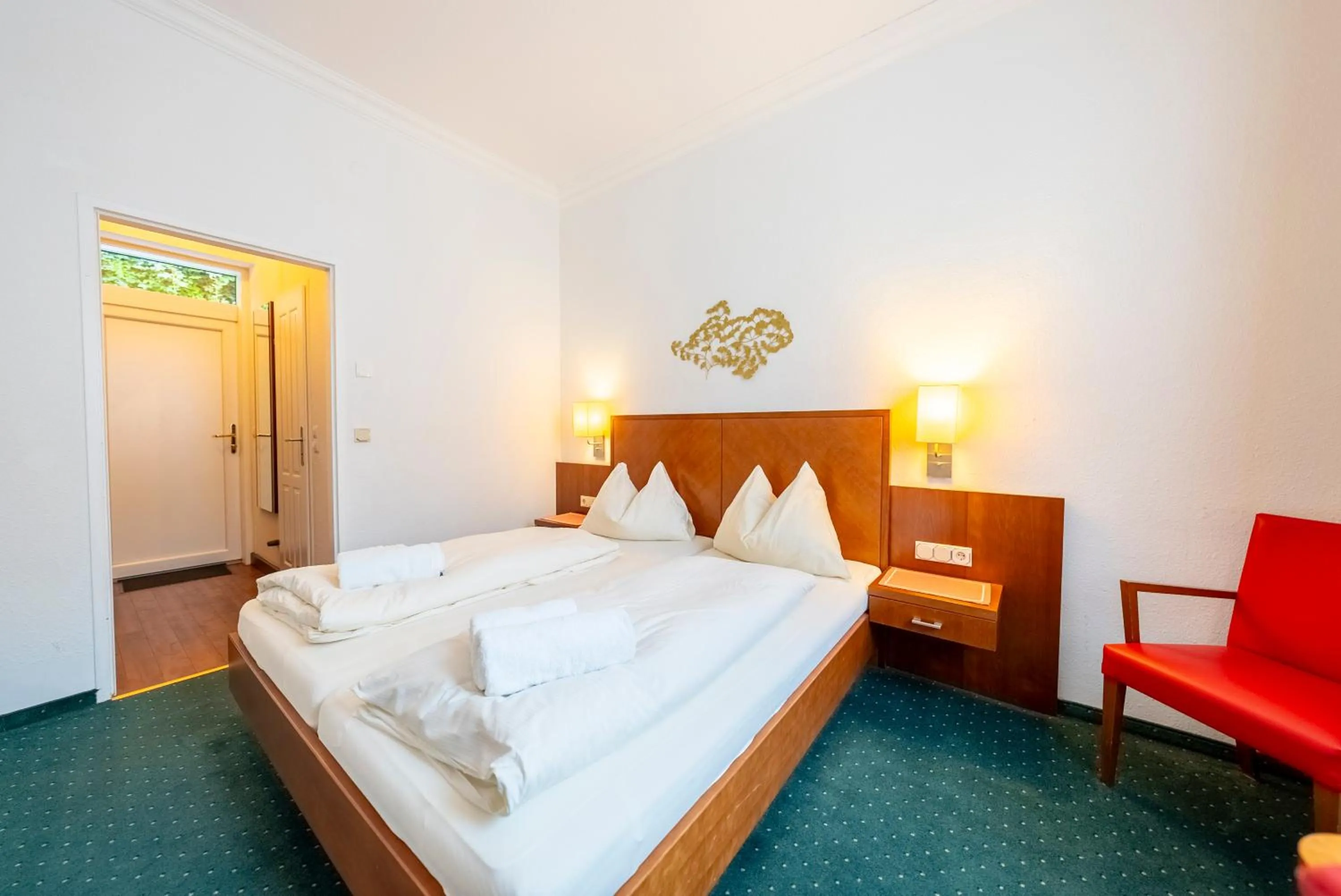 Bedroom, Bed in Hotel Krug