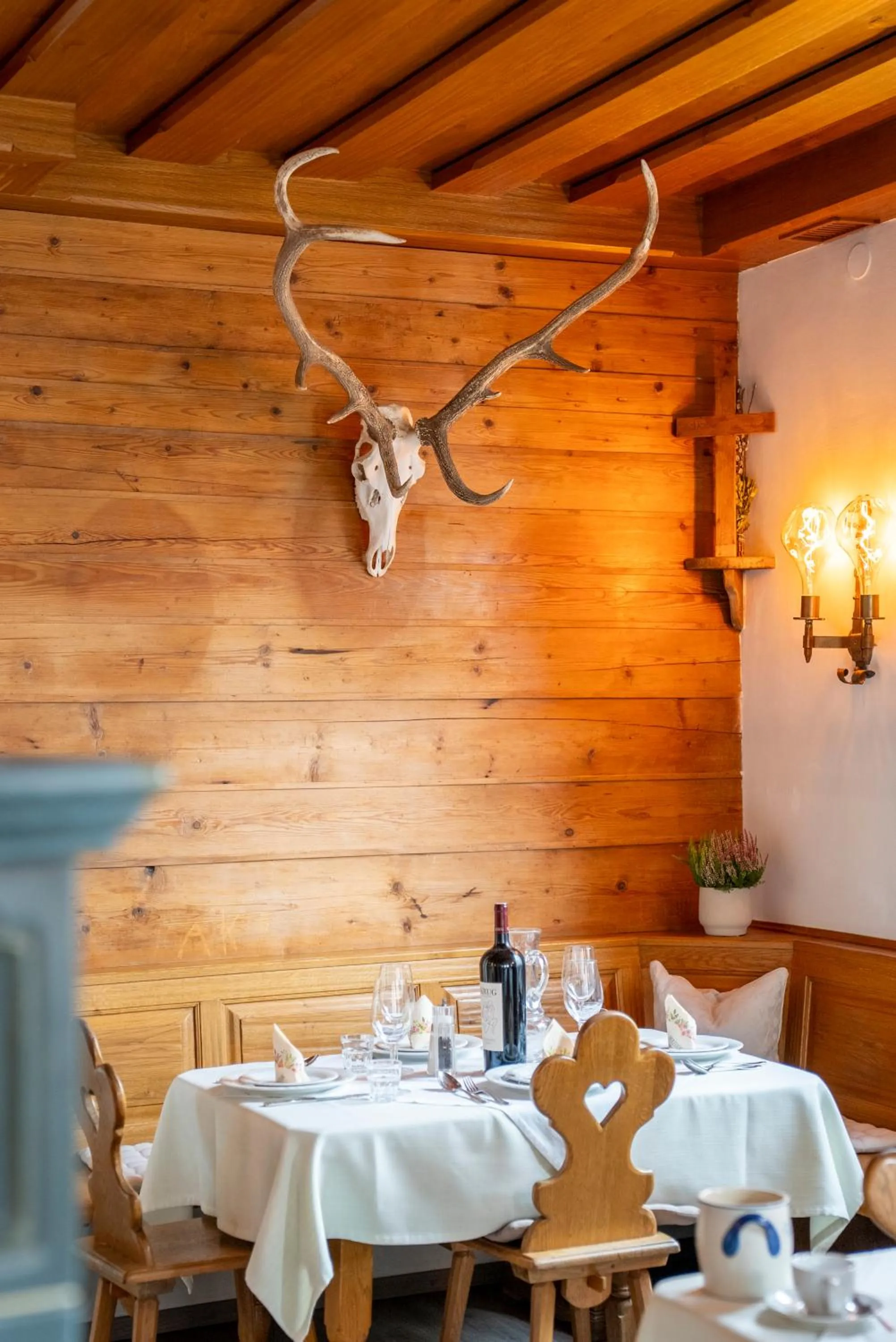 Restaurant/places to eat in Hotel Krug